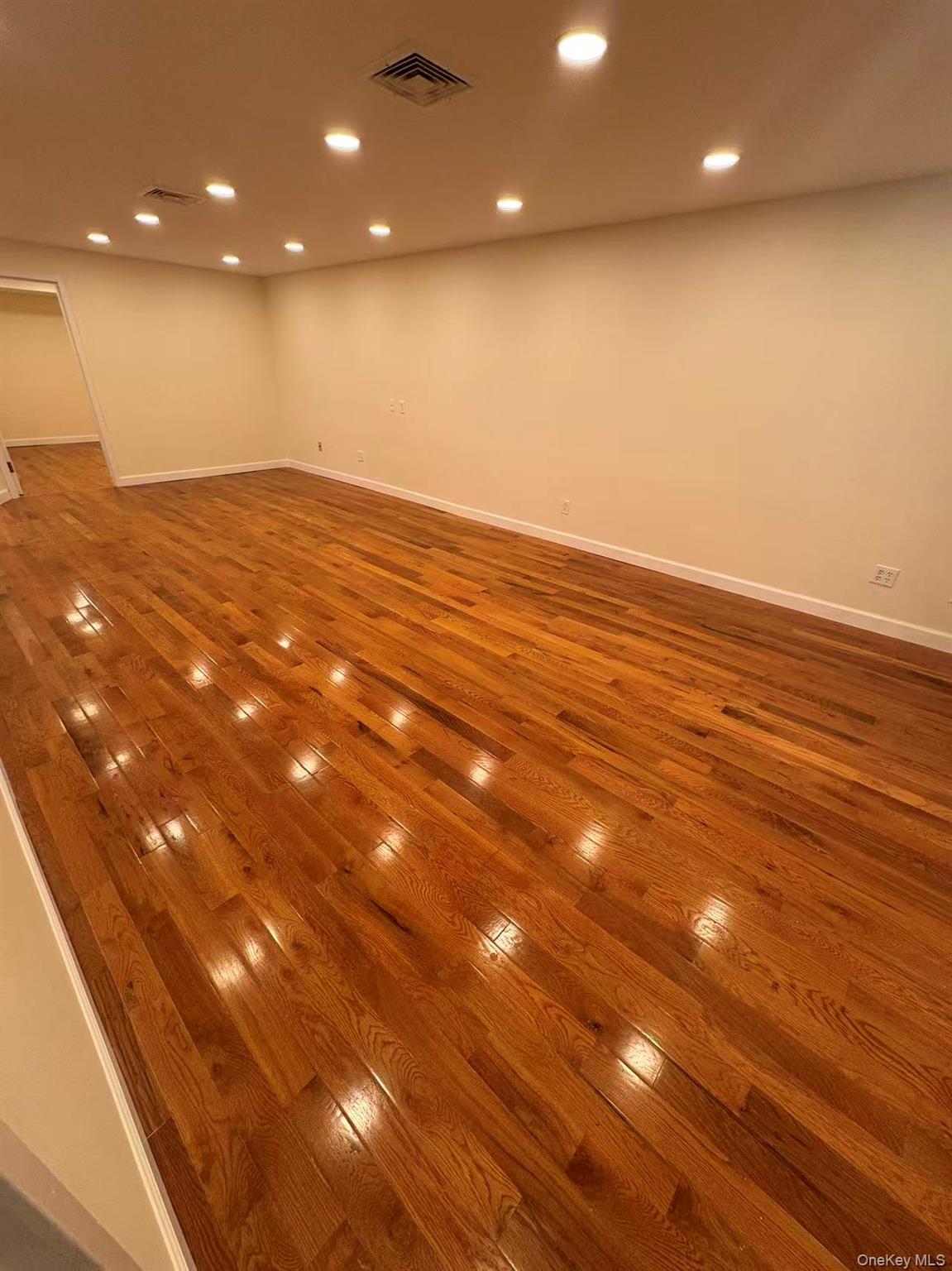 #5 photo, 13332 41st Road, Куинс ‖ Flushing , NY 11355