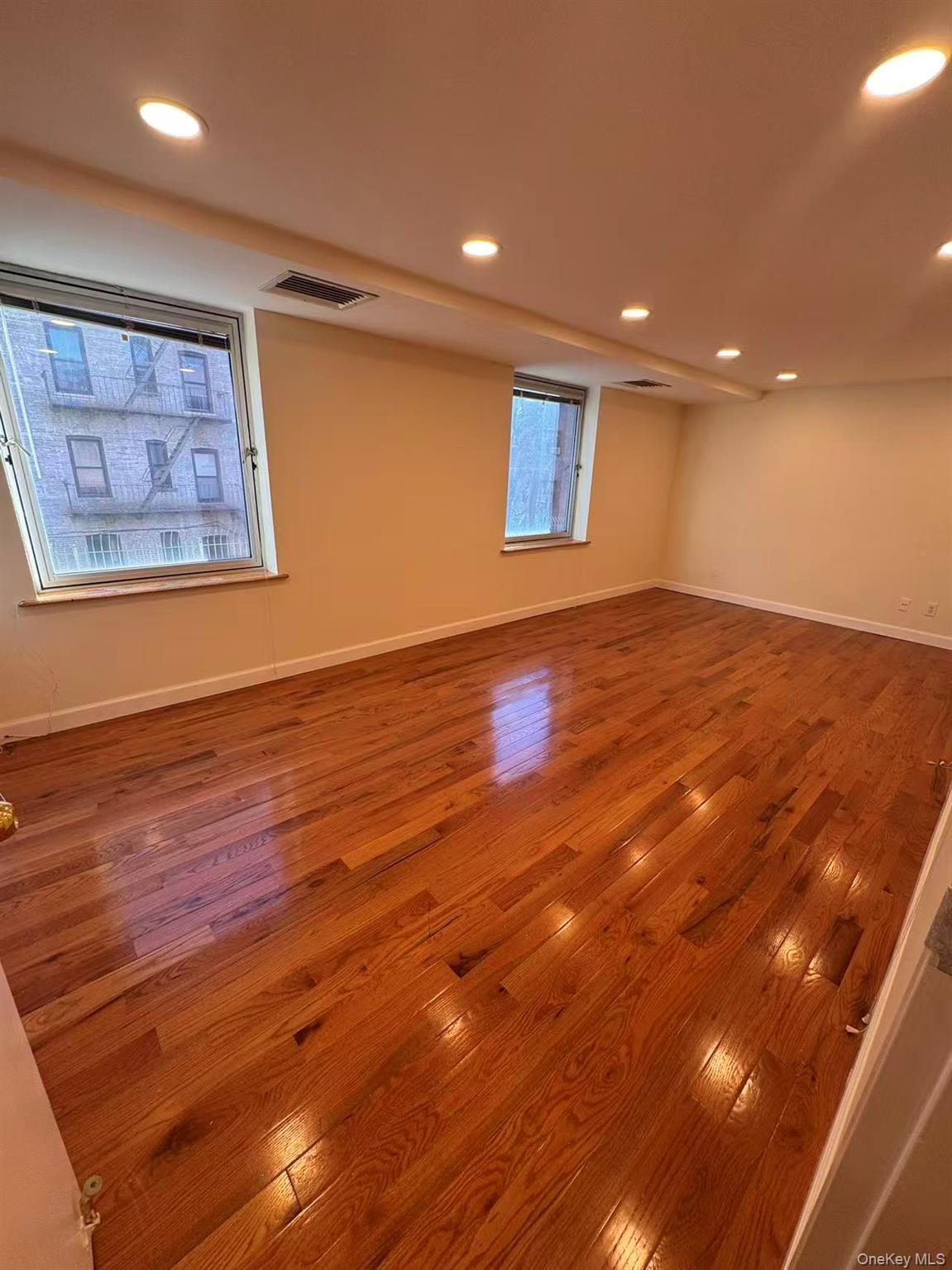 #7 photo, 13332 41st Road, Куинс ‖ Flushing , NY 11355