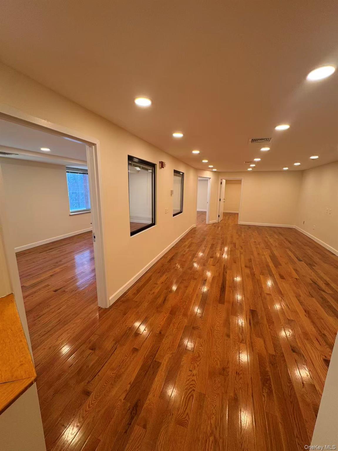 #8 photo, 13332 41st Road, Куинс ‖ Flushing , NY 11355