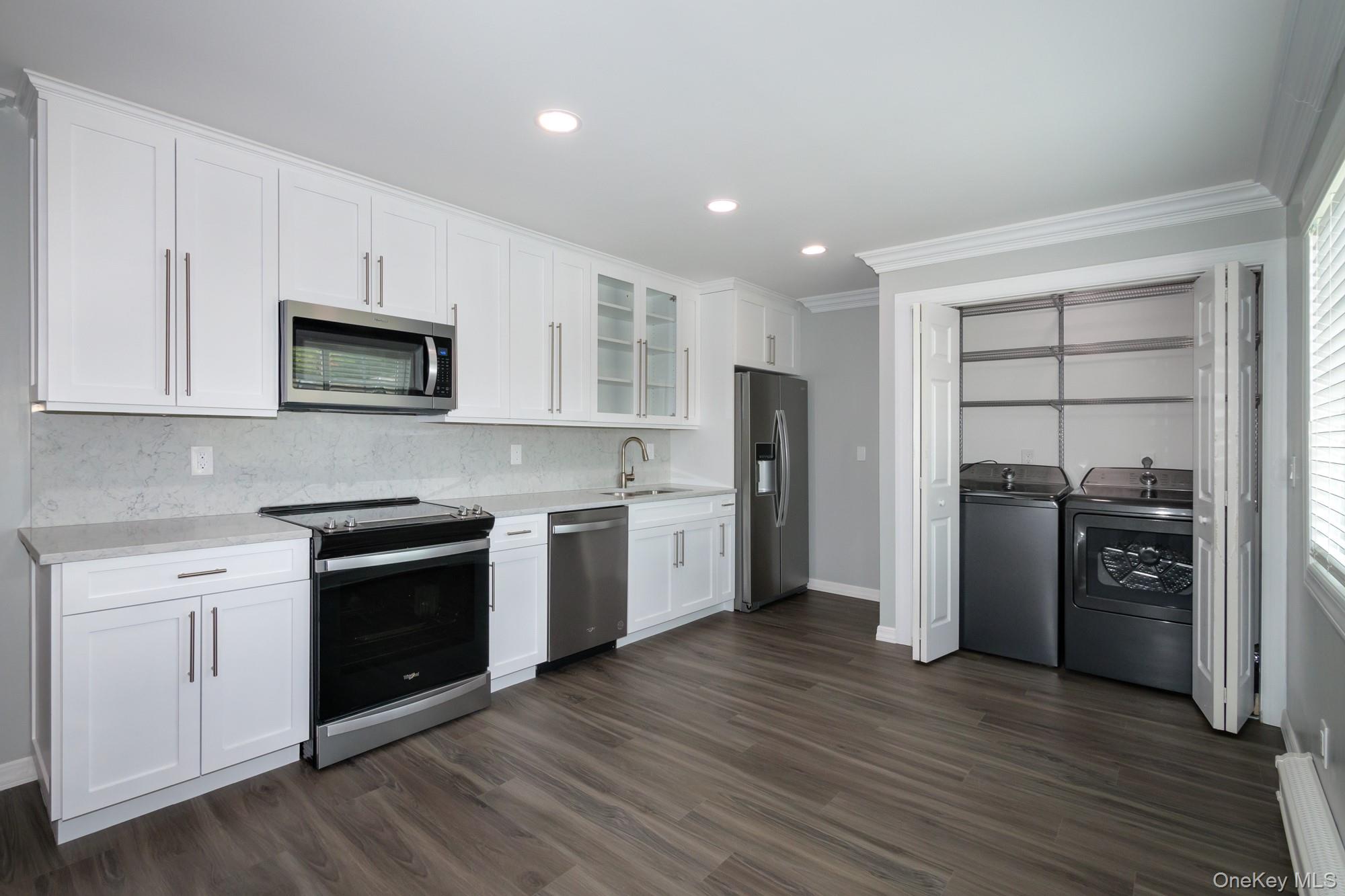 #3 photo, 160 Cassa Loop, सफ़ोक काउंटी Holtsville , NY 11742