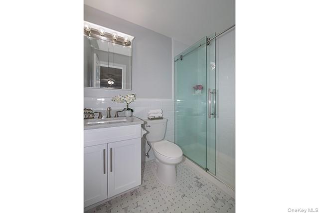 #15 photo, 184 Cassa Loop, सफ़ोक काउंटी Holtsville , NY 11742