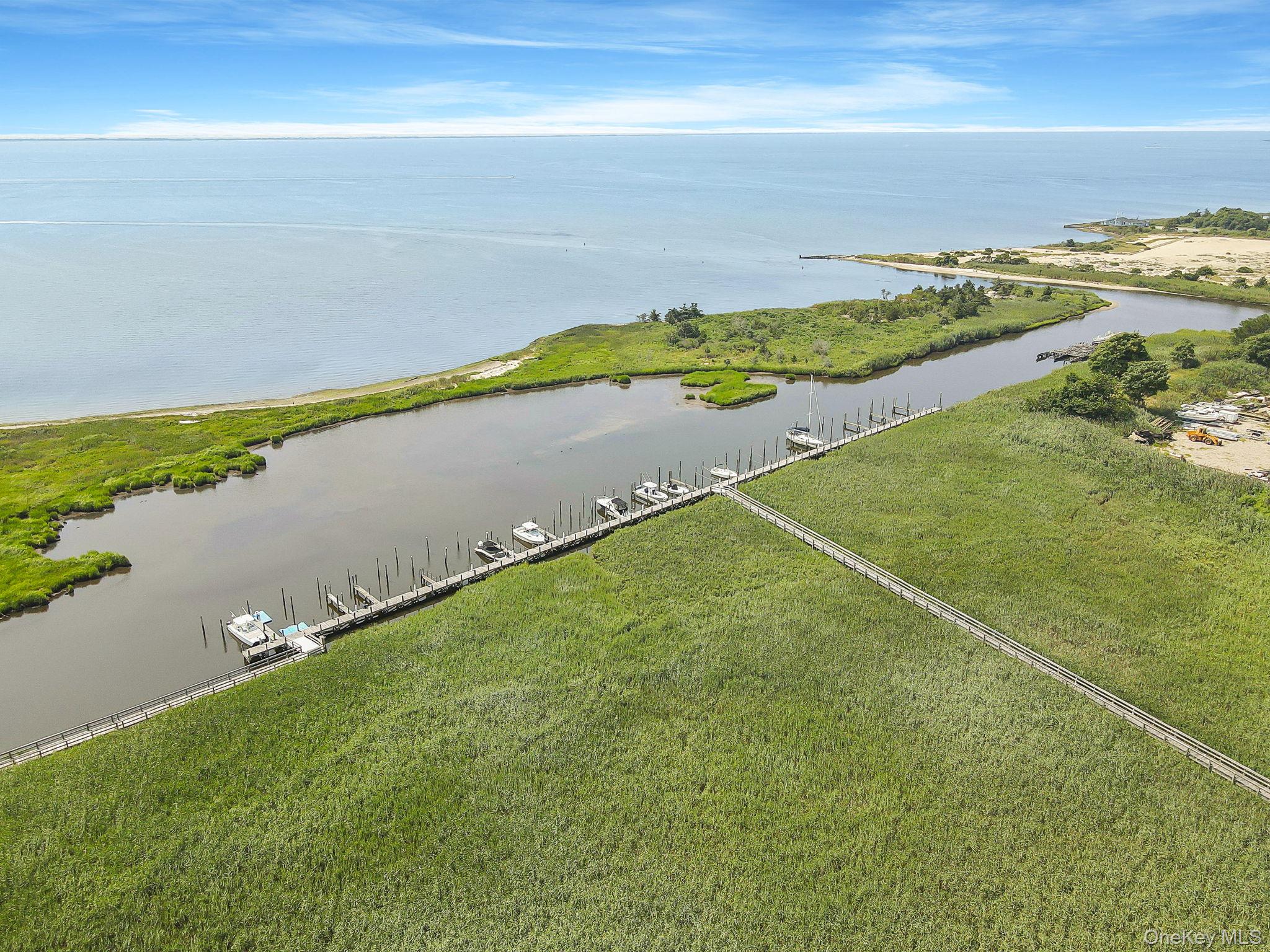 #6 photo, 24 Spinnaker Lane, 东长岛 East Patchogue , NY 11772