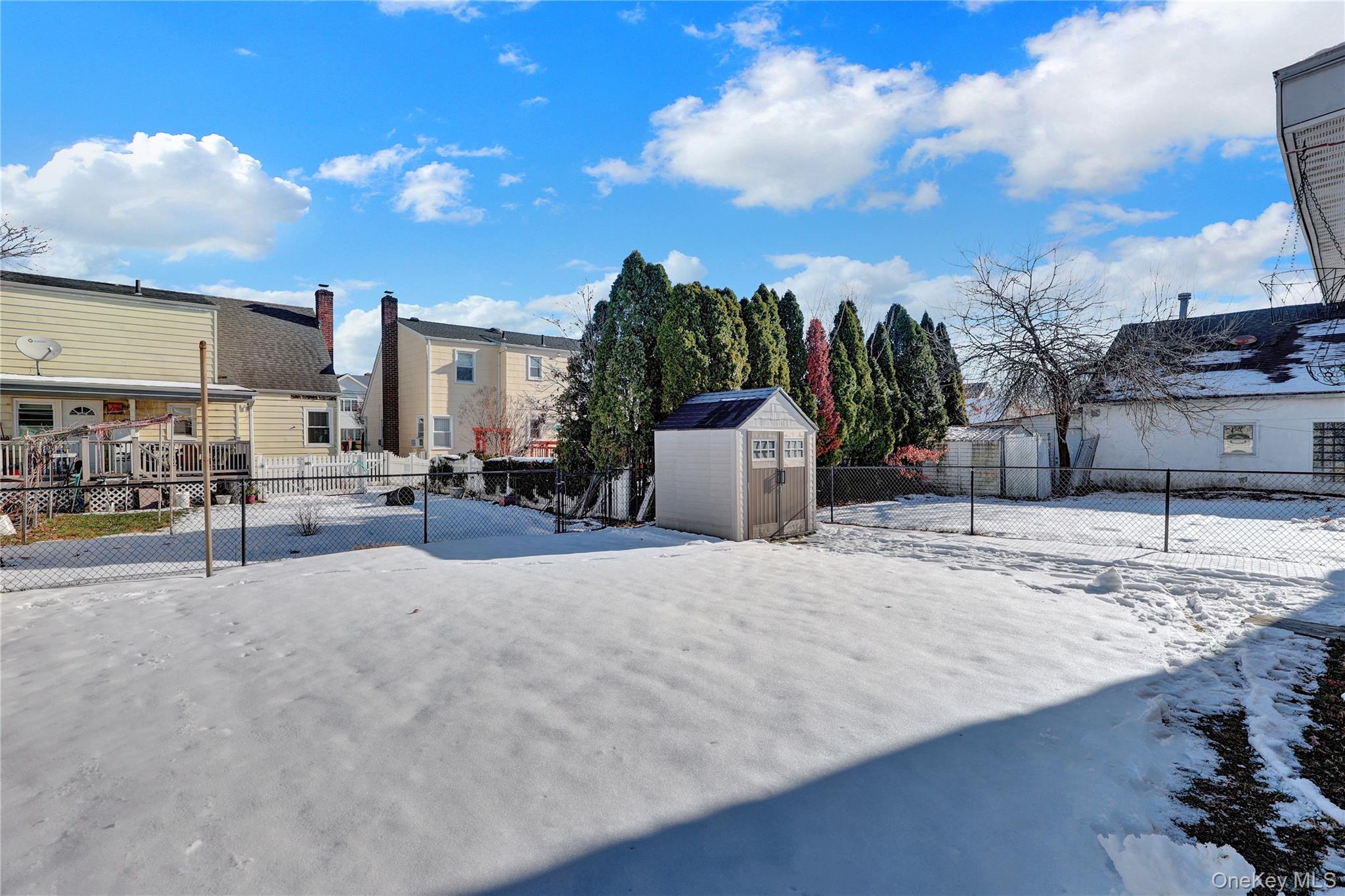 #20 photo, 932 Cherry Lane, Нассау ‖ Floral Park , NY 11001