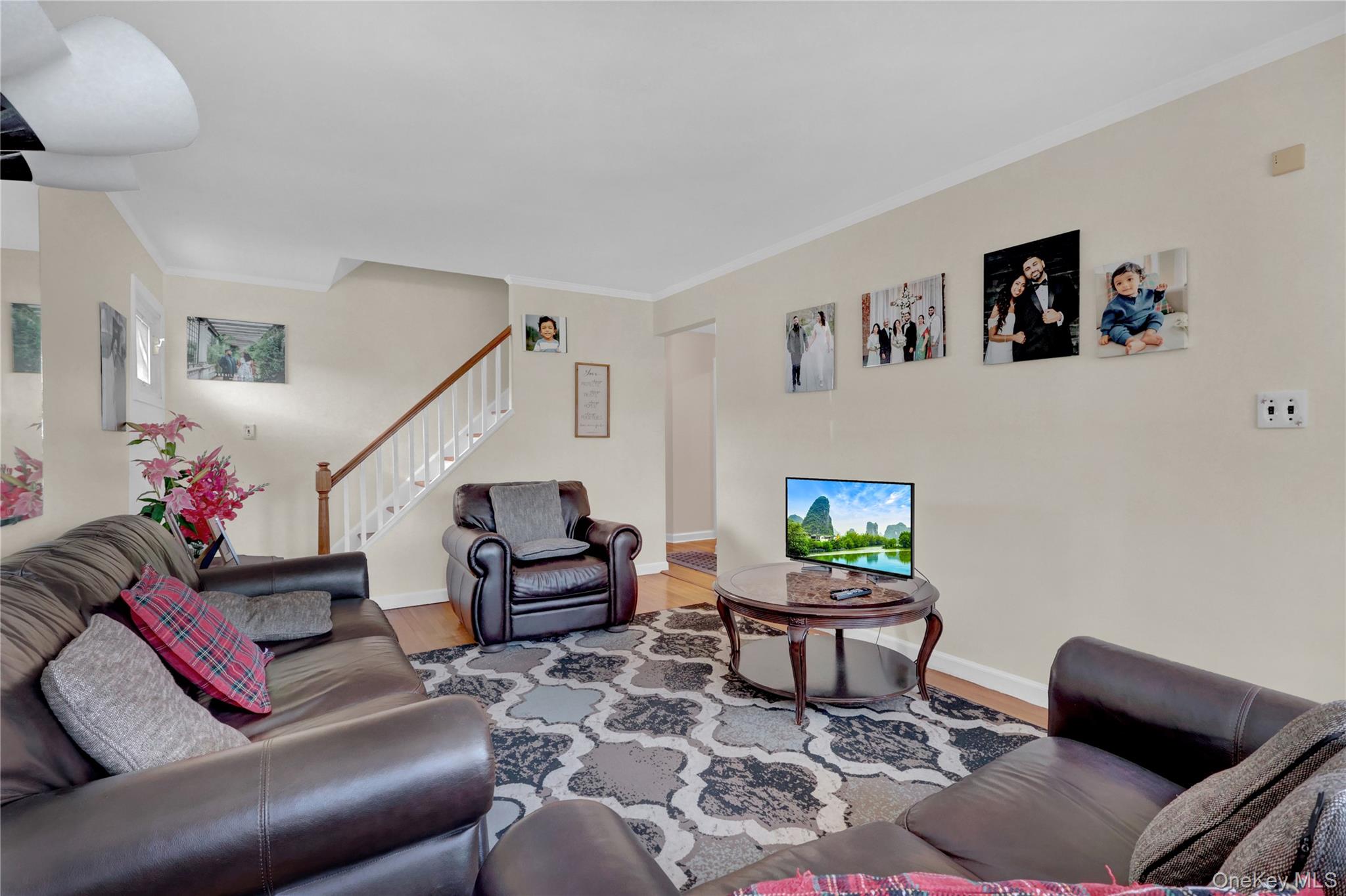 #3 photo, 932 Cherry Lane, Нассау ‖ Floral Park , NY 11001