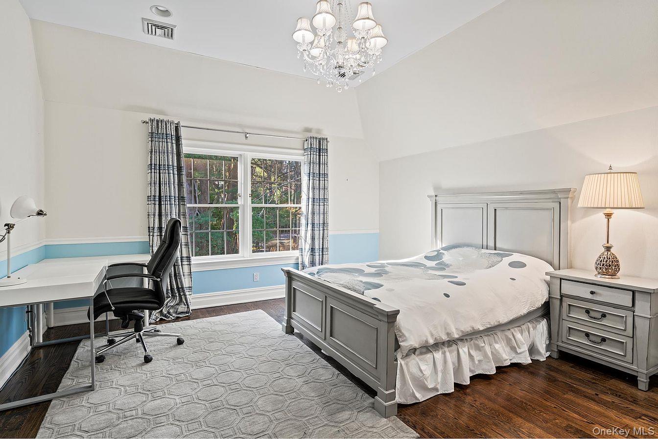 #20 photo, 47 Valley Road, 长岛 Old Westbury , NY 11568