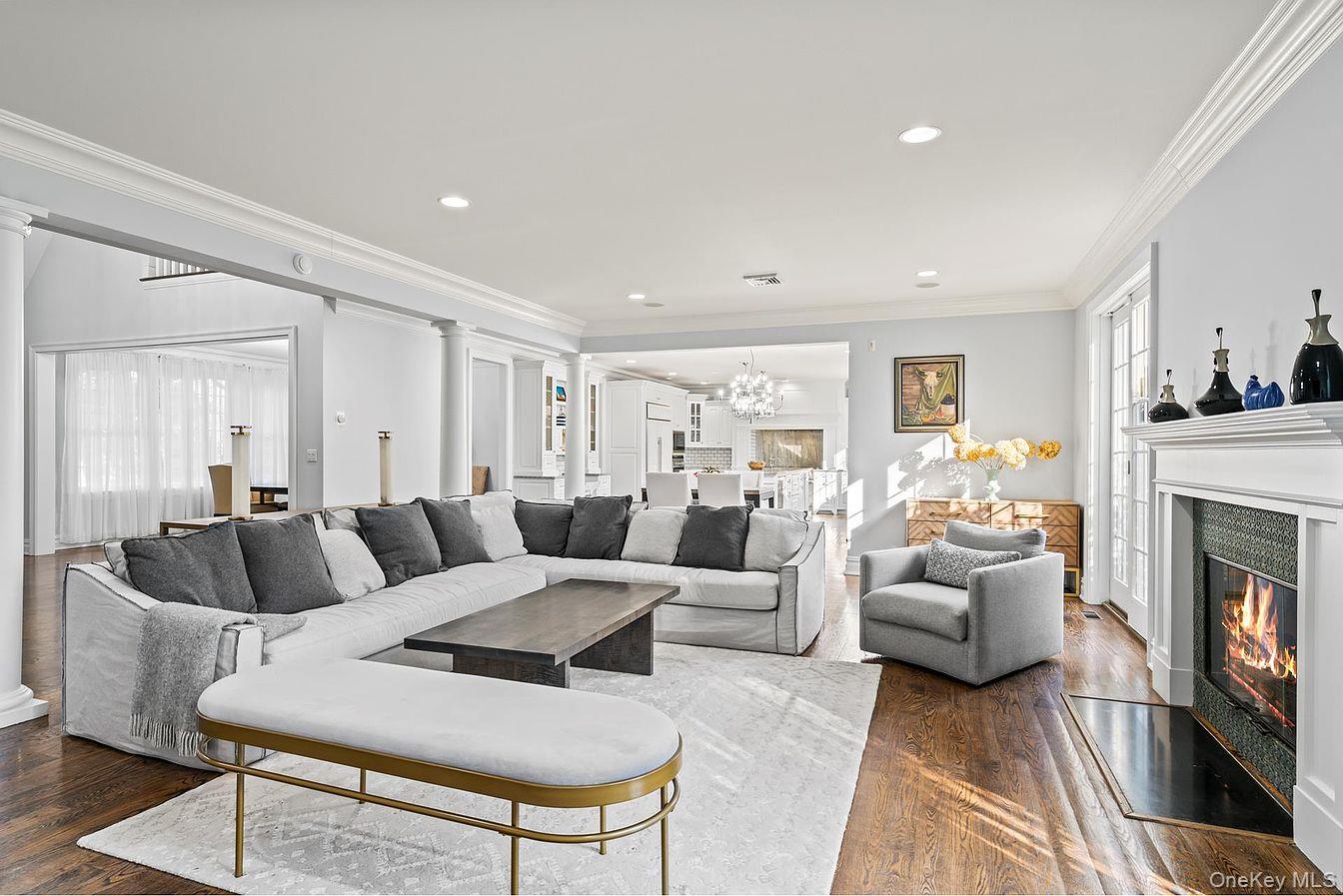 #9 photo, 47 Valley Road, 长岛 Old Westbury , NY 11568