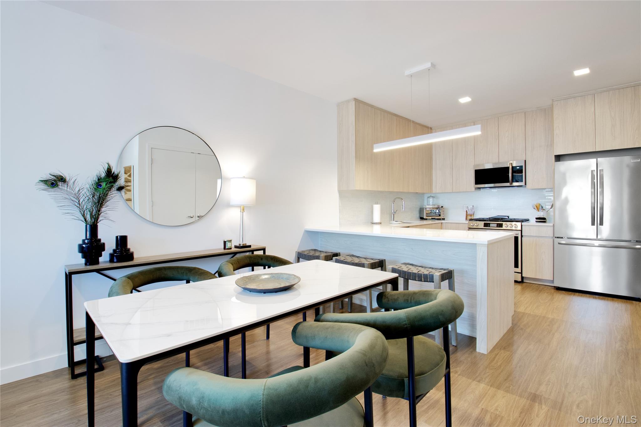 #5 photo, 333 Warner Avenue, नासाउ काउंटी Roslyn , NY 11576