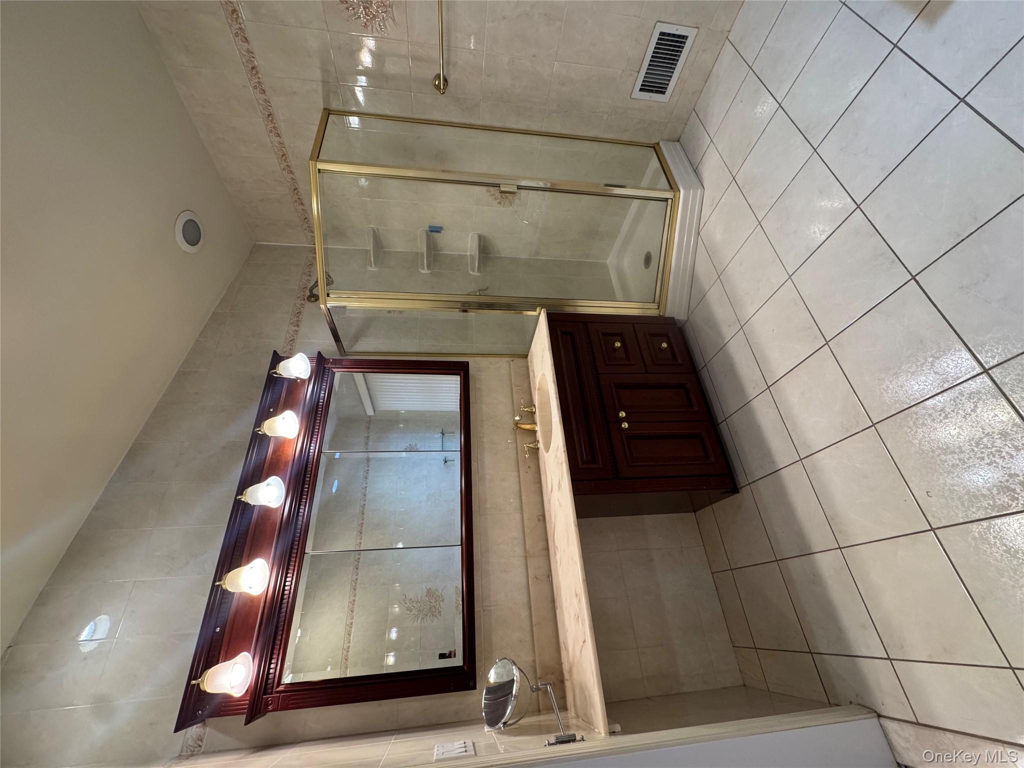 #15 photo, 1125 7th Street, West Babylon , NY 11704