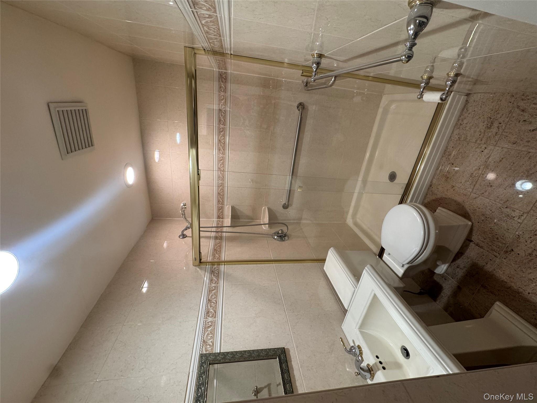 #18 photo, 1125 7th Street, West Babylon , NY 11704