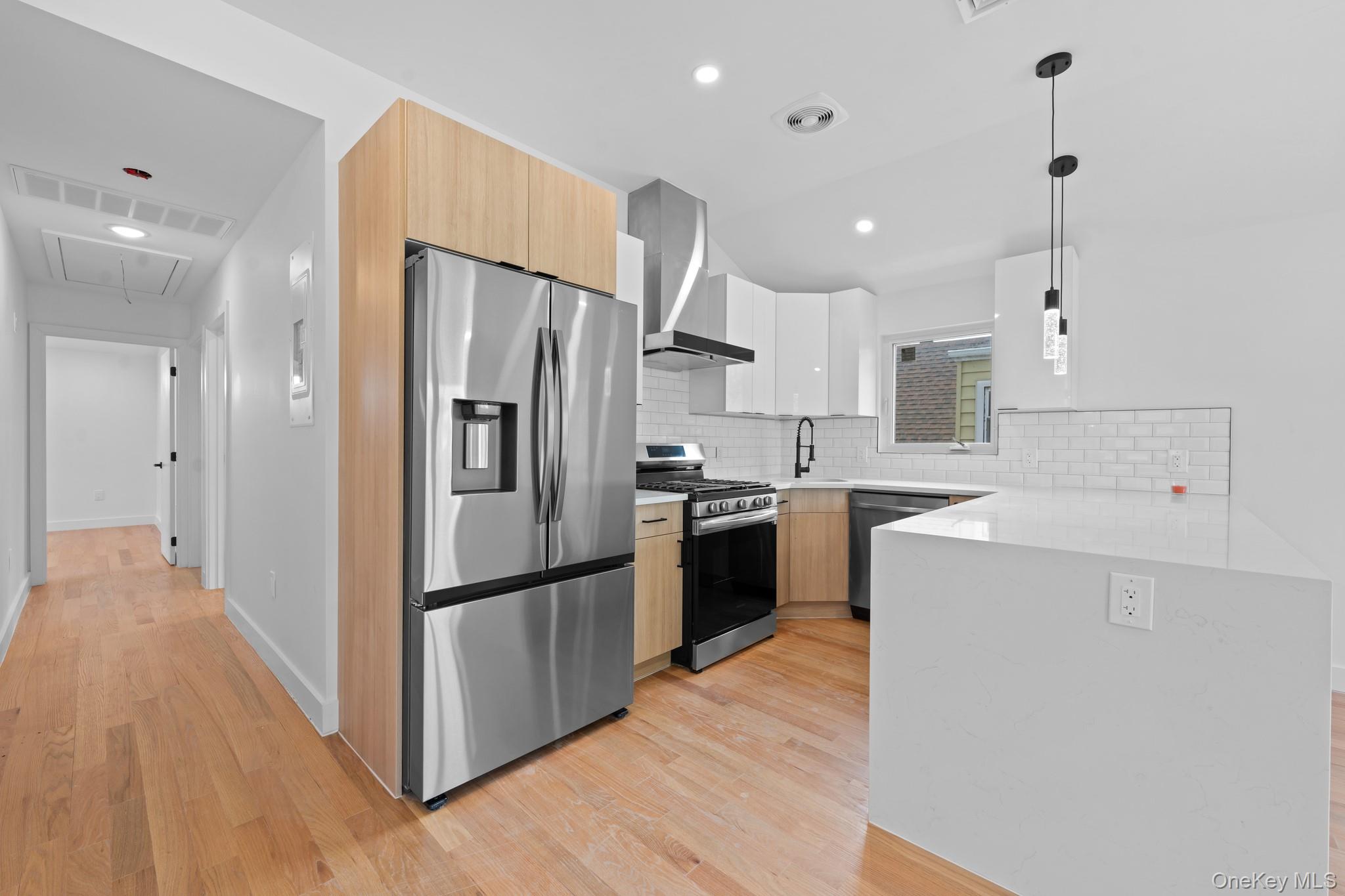 #12 photo, 6435 138th Street, Flushing , NY 11367