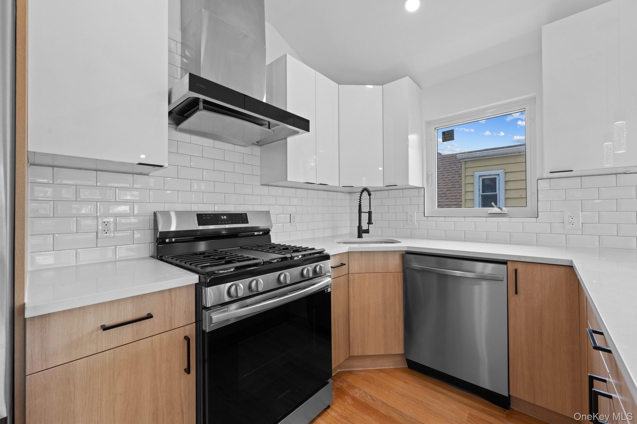 #13 photo, 6435 138th Street, Flushing , NY 11367