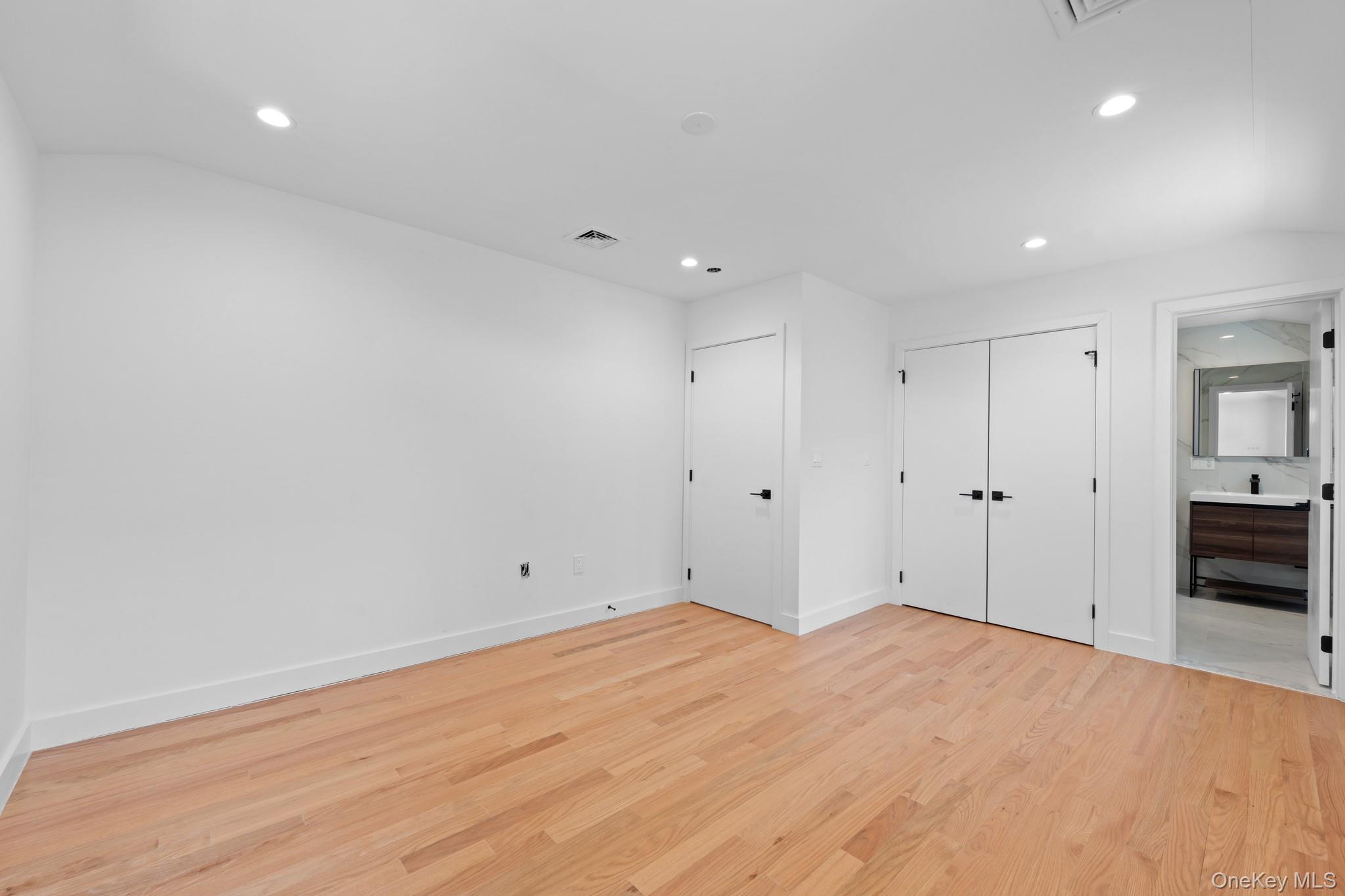 #16 photo, 6435 138th Street, Flushing , NY 11367