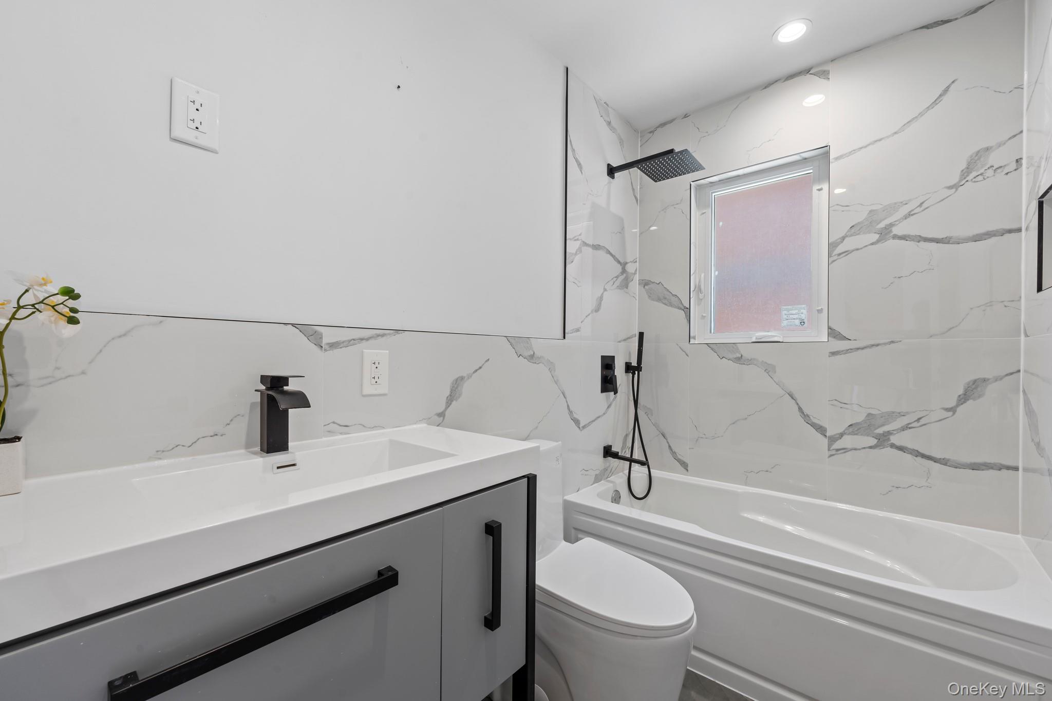 #5 photo, 6435 138th Street, Flushing , NY 11367