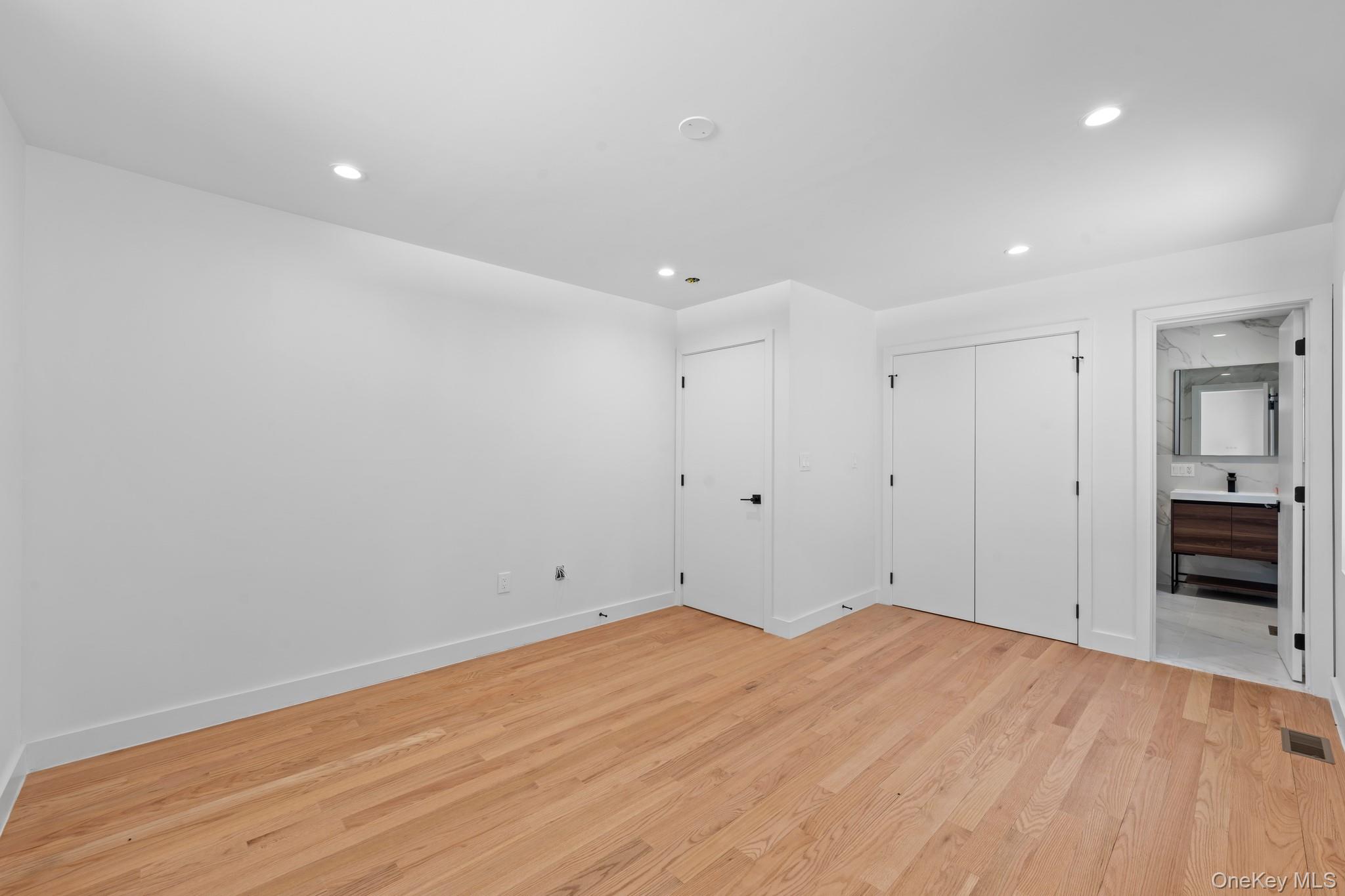 #7 photo, 6435 138th Street, Flushing , NY 11367