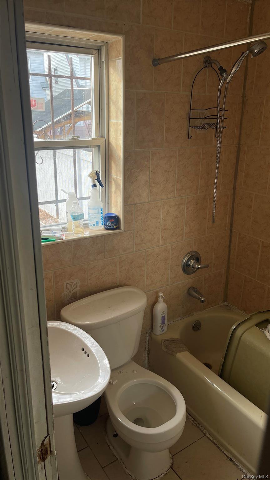 #18 photo, 118-18 190th Street, 皇后區 Saint Albans , NY 11412