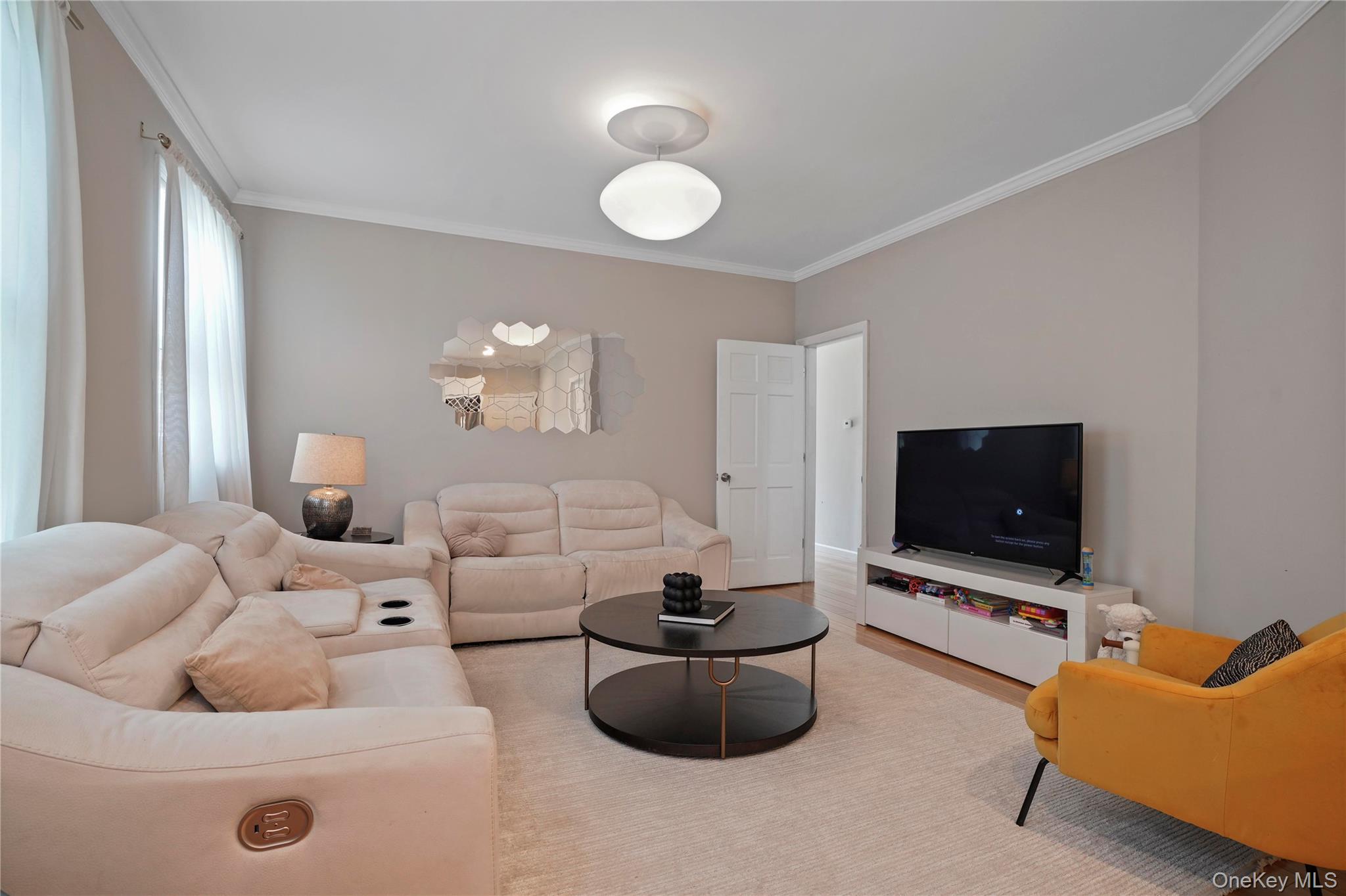 #3 photo, 55 Ramsey Avenue, Yonkers , NY 10701