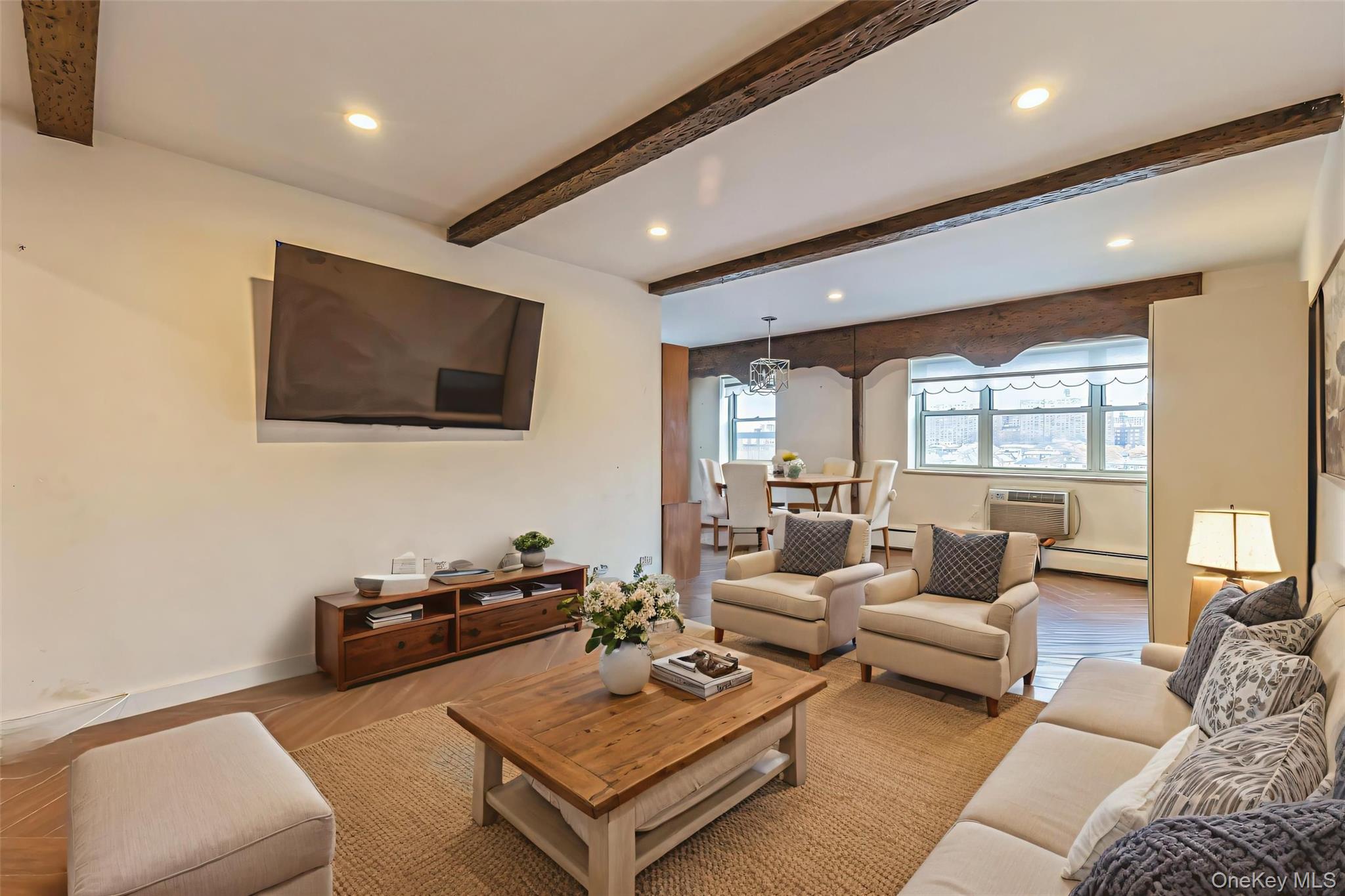 #2 photo, 99-10 60th Avenue, 皇后区 Corona , NY 11368