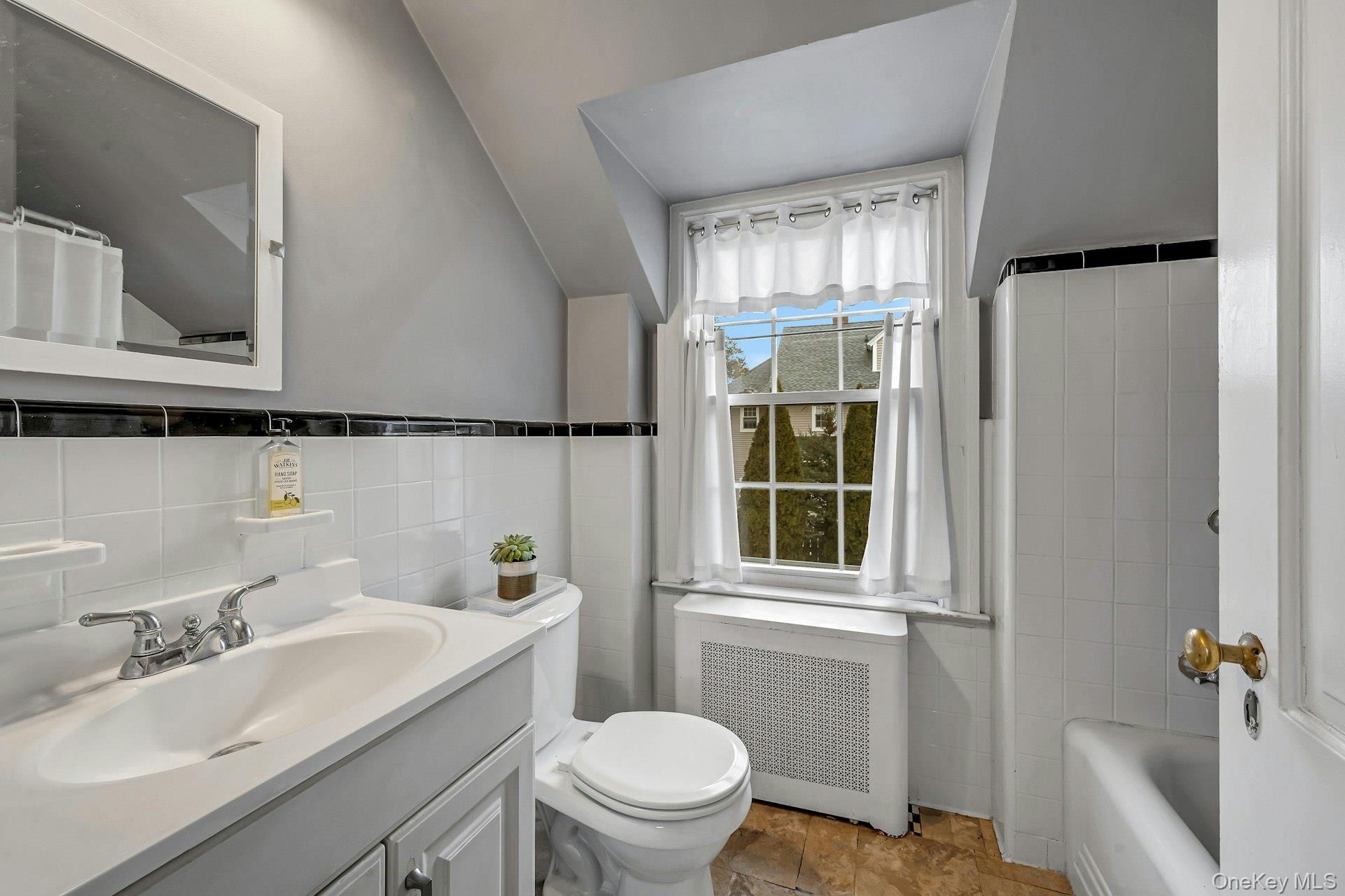 #20 photo, 21 Homestead Avenue, Scarsdale , NY 10583