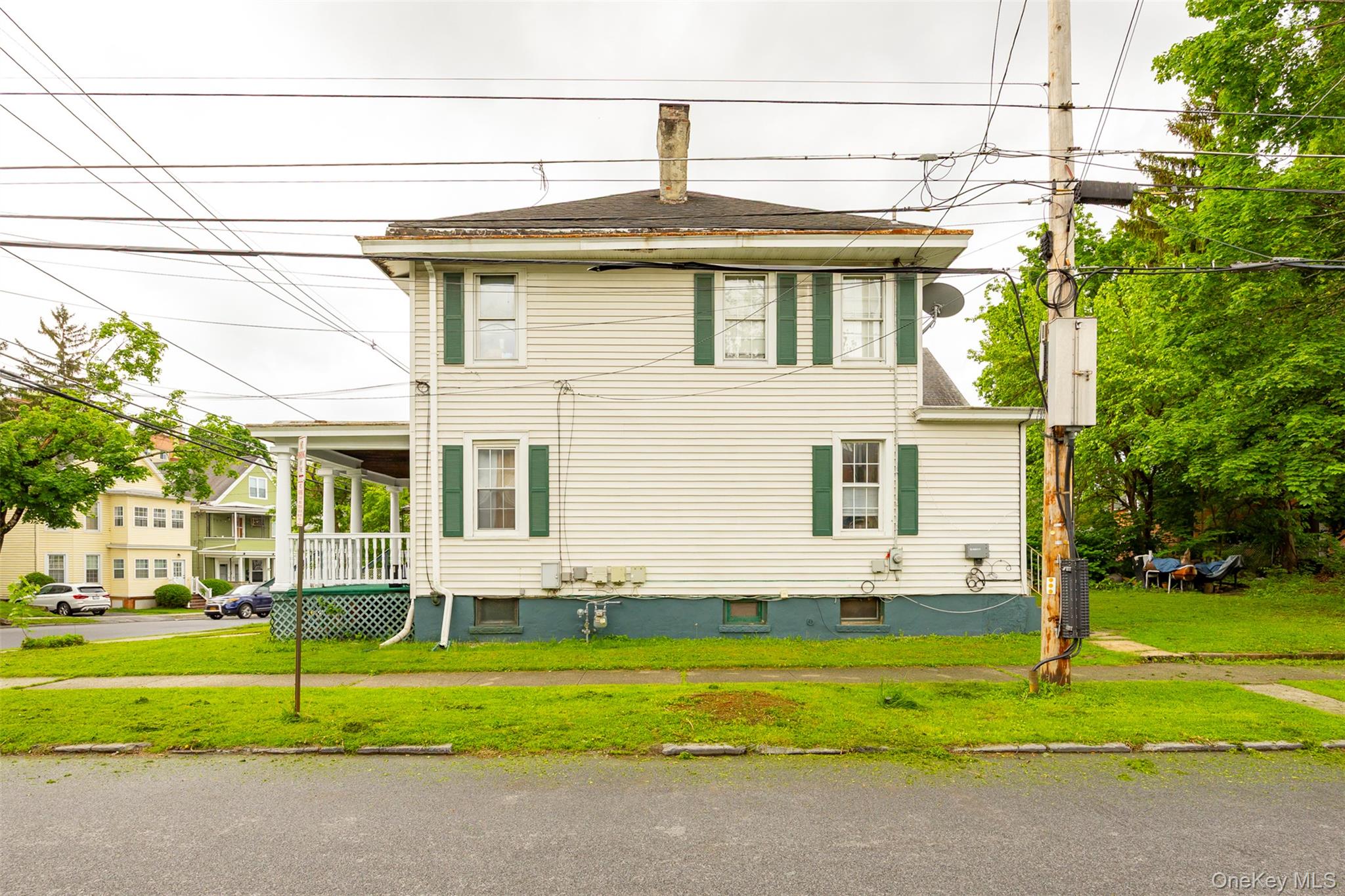 #17 photo, 94 South Avenue, 뉴욕주 Poughkeepsie , NY 12601