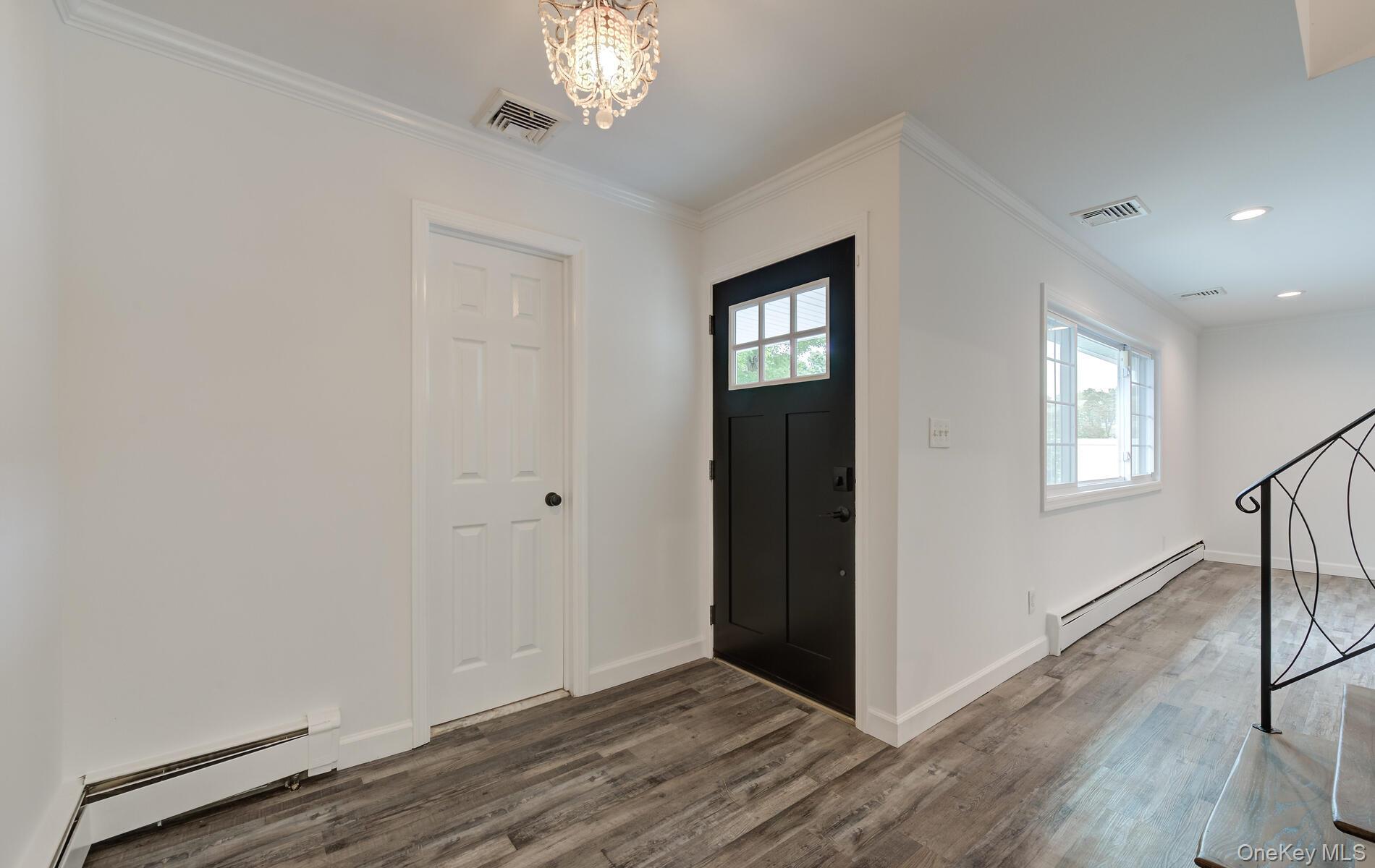 #3 photo, 20 Arcadia Drive, Dix Hills , NY 11746