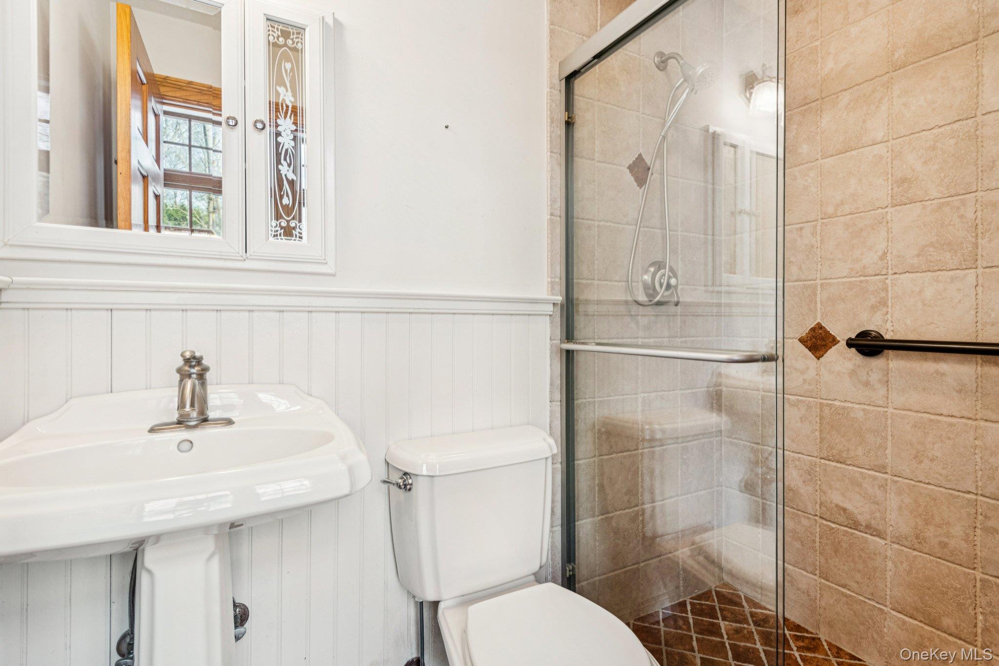 #19 photo, 1 Spring Hollow Road, Саффолк ‖ Nissequogue , NY 11780