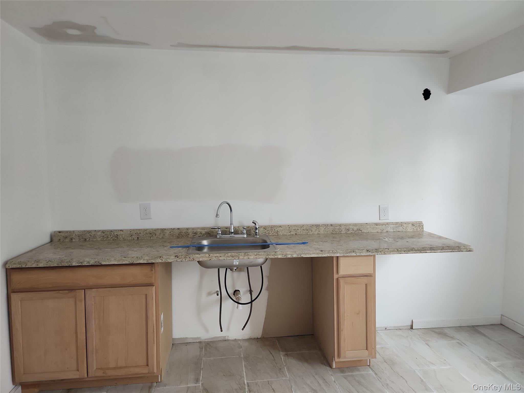 #4 photo, 624 Montauk Highway, West Islip , NY 11795