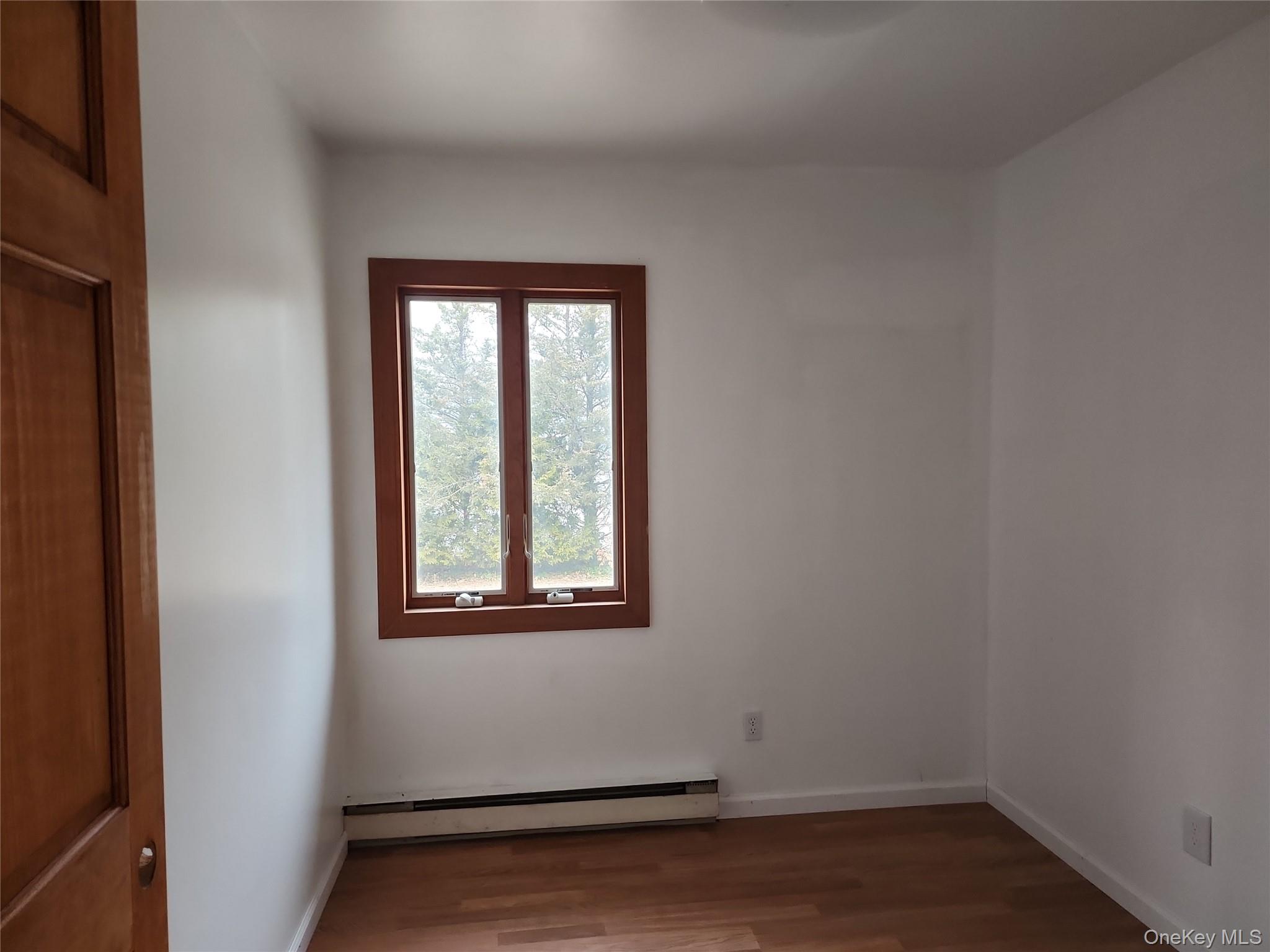 #9 photo, 624 Montauk Highway, West Islip , NY 11795