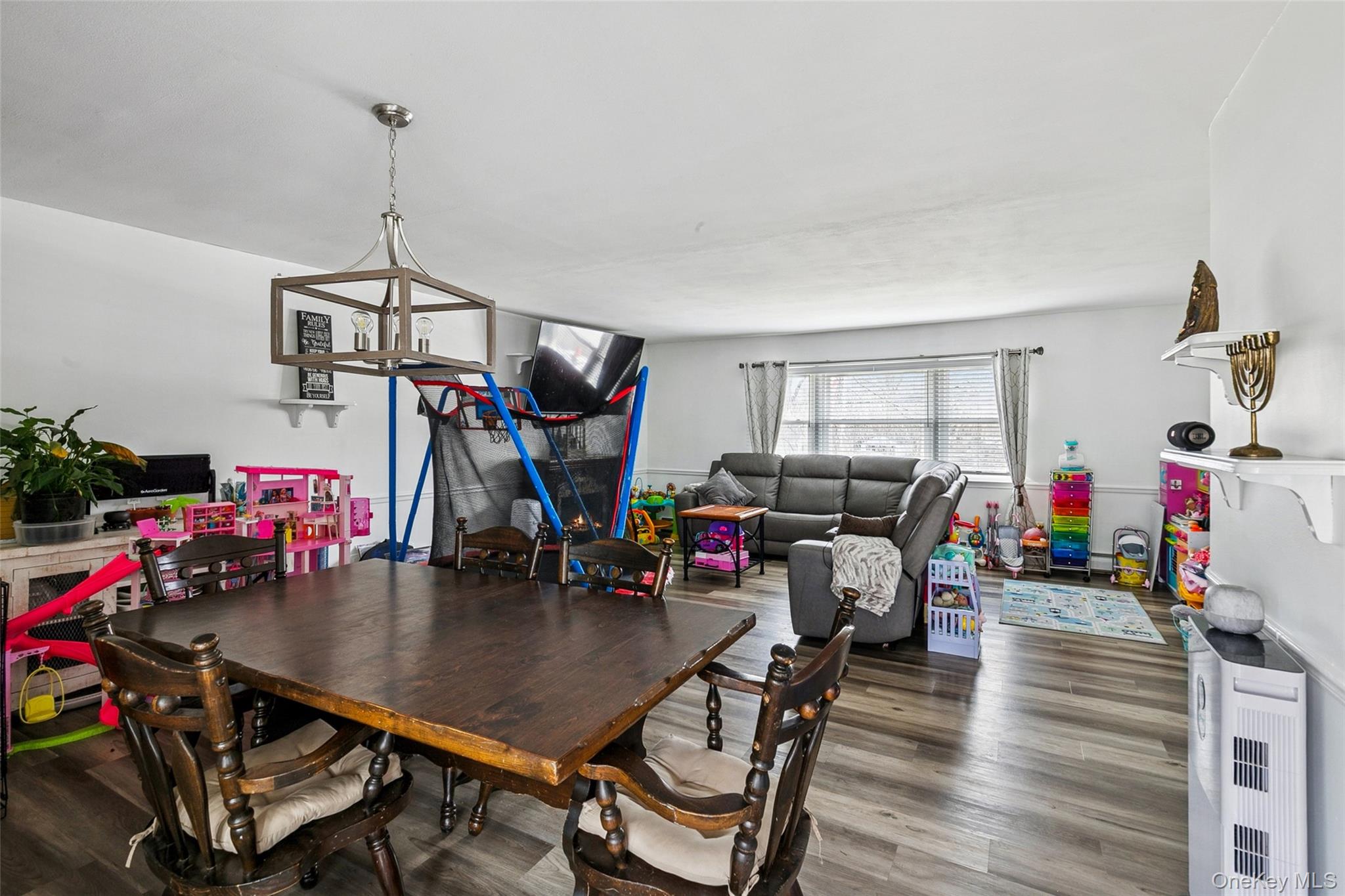 #11 photo, 49 Admiral Street, מחוז סאפוק Port Jefferson Station , NY 11776