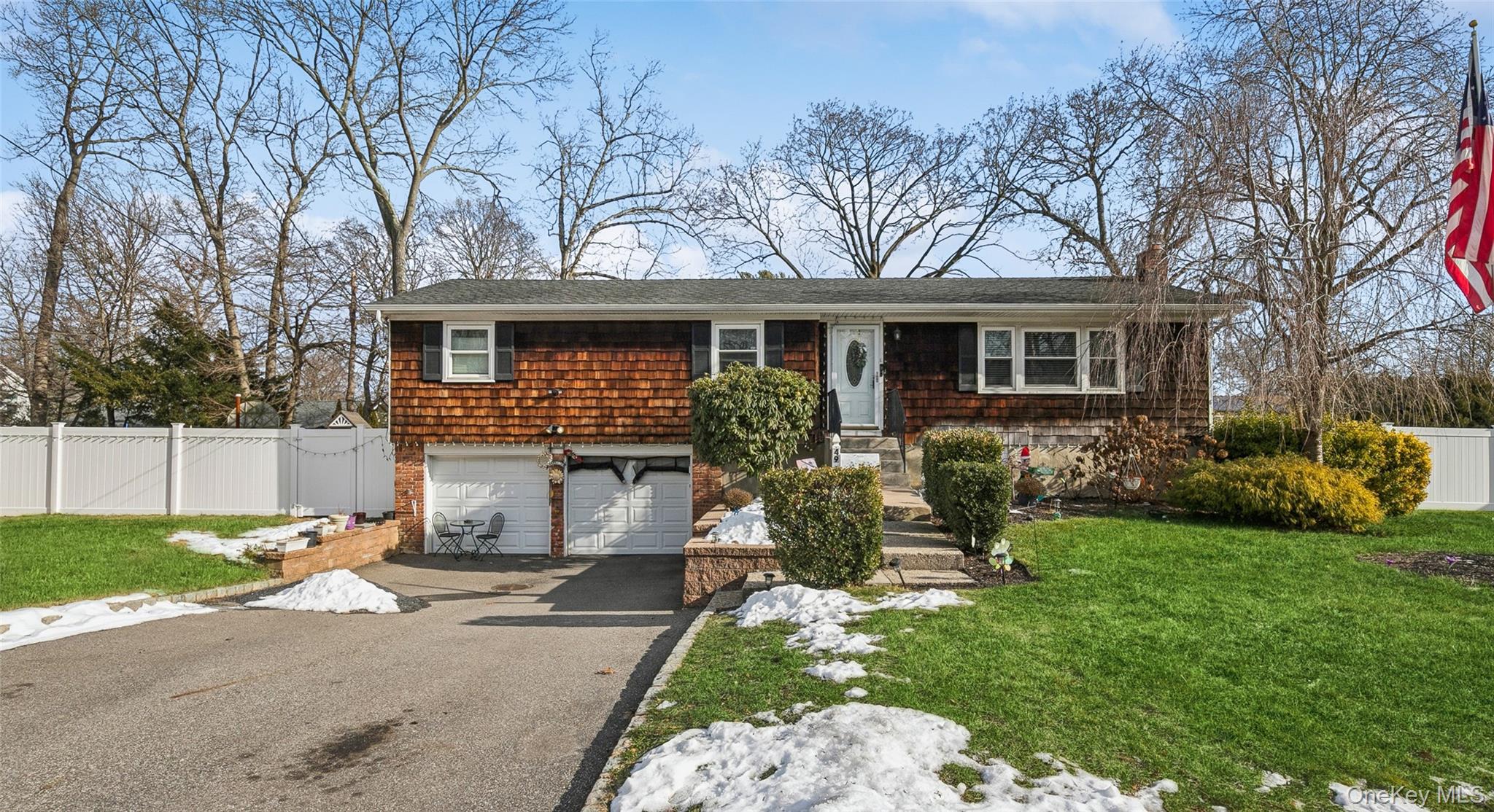 #3 photo, 49 Admiral Street, מחוז סאפוק Port Jefferson Station , NY 11776