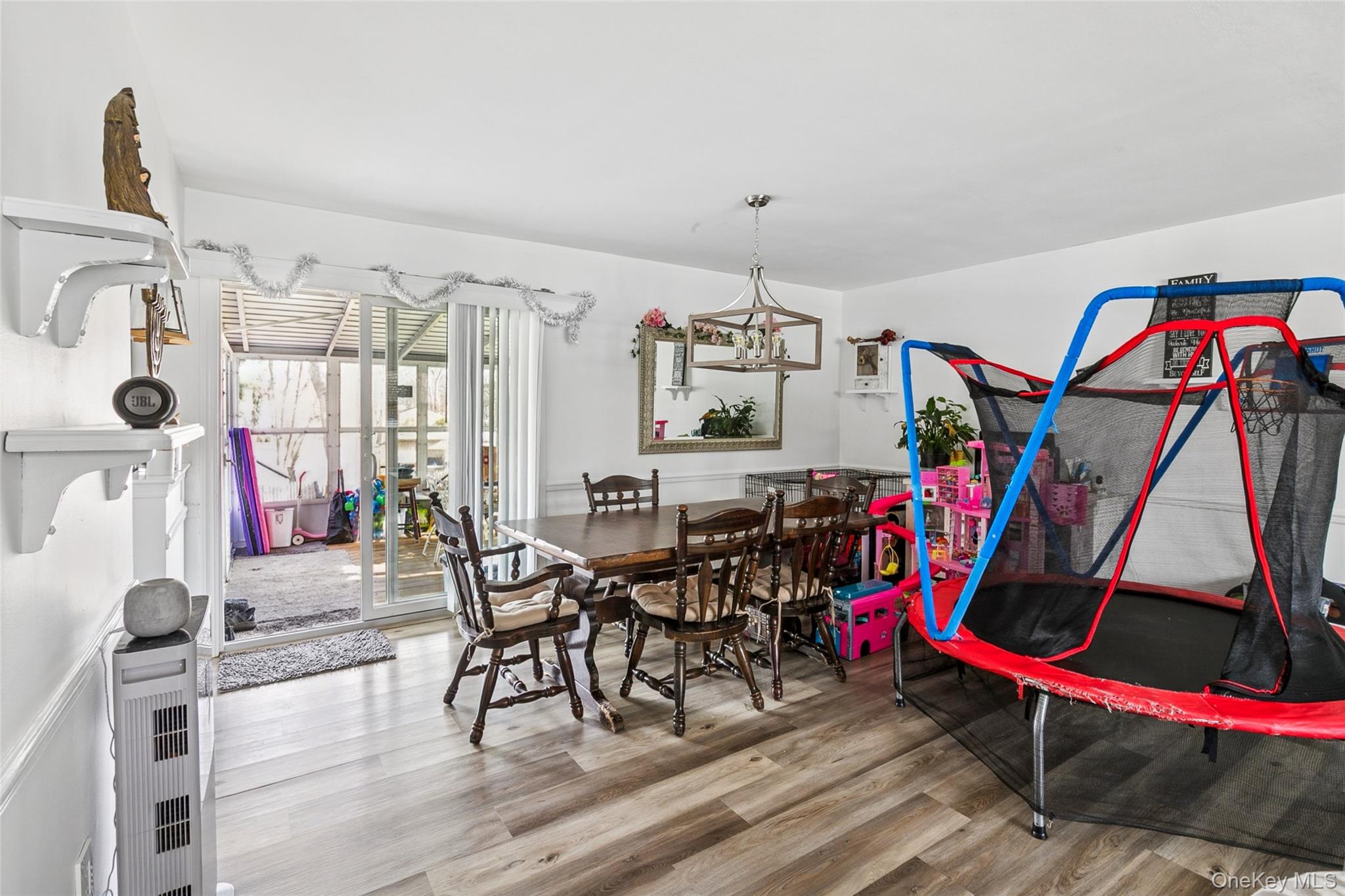 #7 photo, 49 Admiral Street, מחוז סאפוק Port Jefferson Station , NY 11776