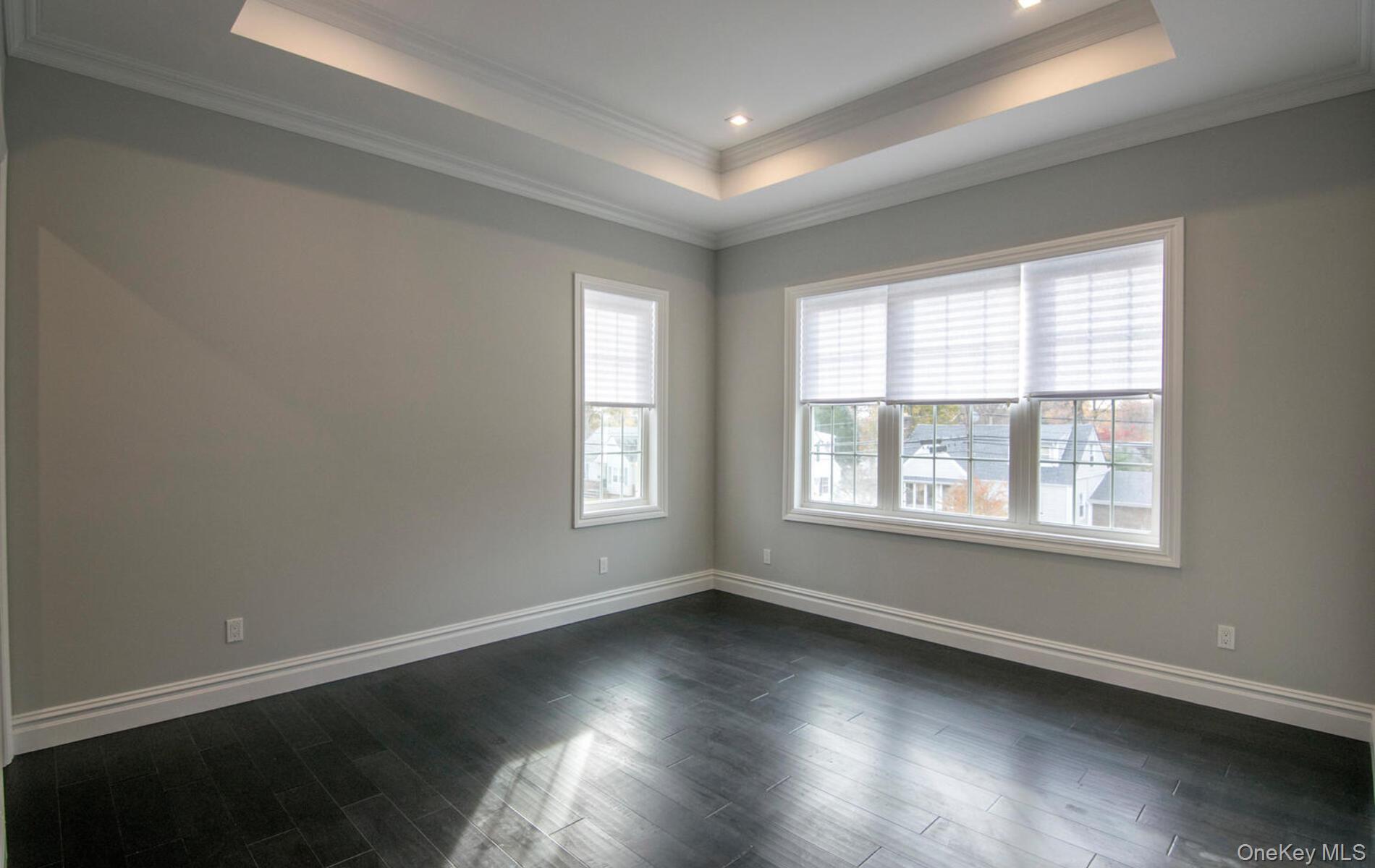 #6 photo, 2 Seaman, Нассау ‖ Glen Cove , NY 11542