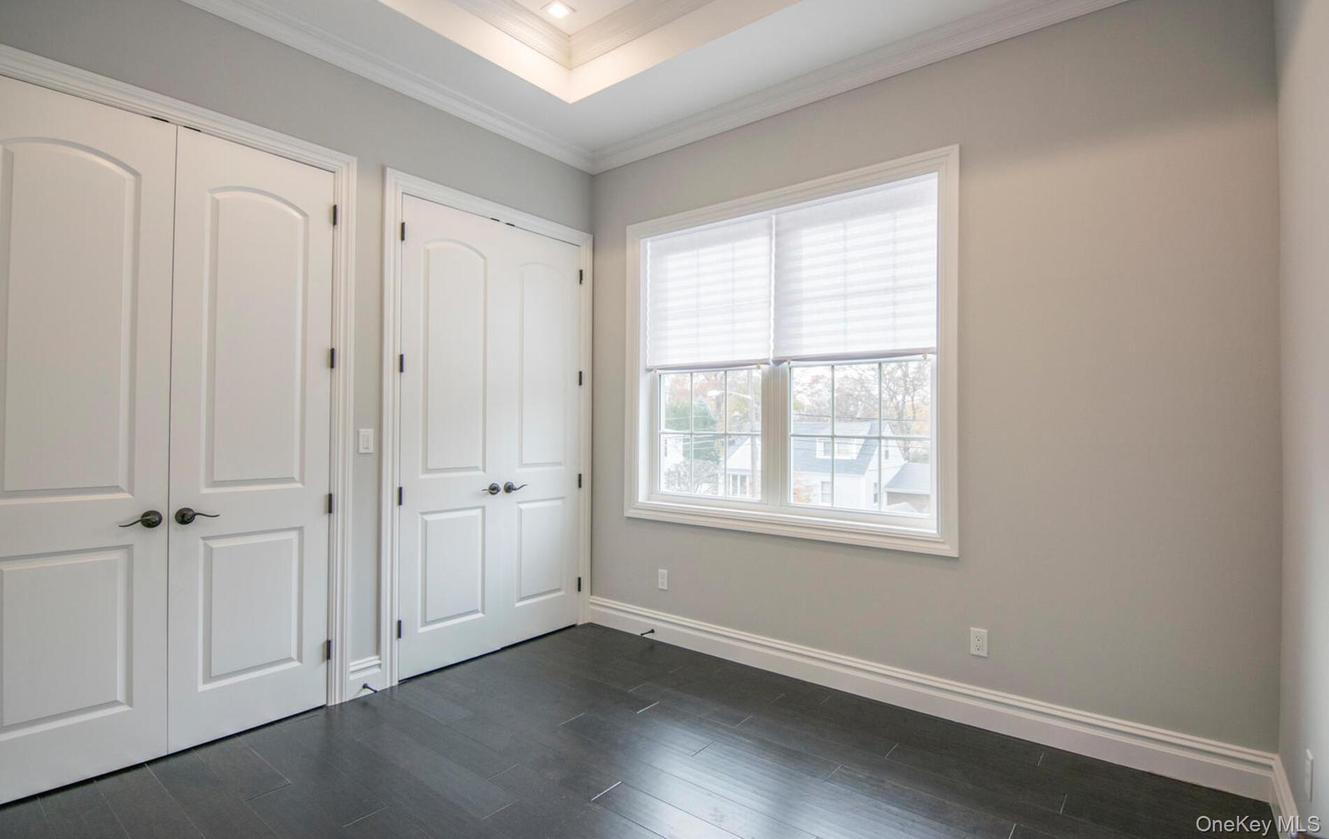 #9 photo, 2 Seaman, Нассау ‖ Glen Cove , NY 11542