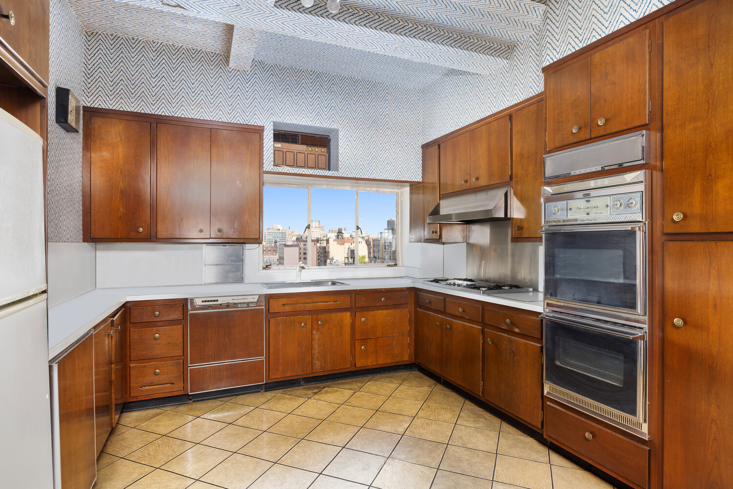 #21 photo, 101 CENTRAL Park W, Lincoln Square , NY 10023