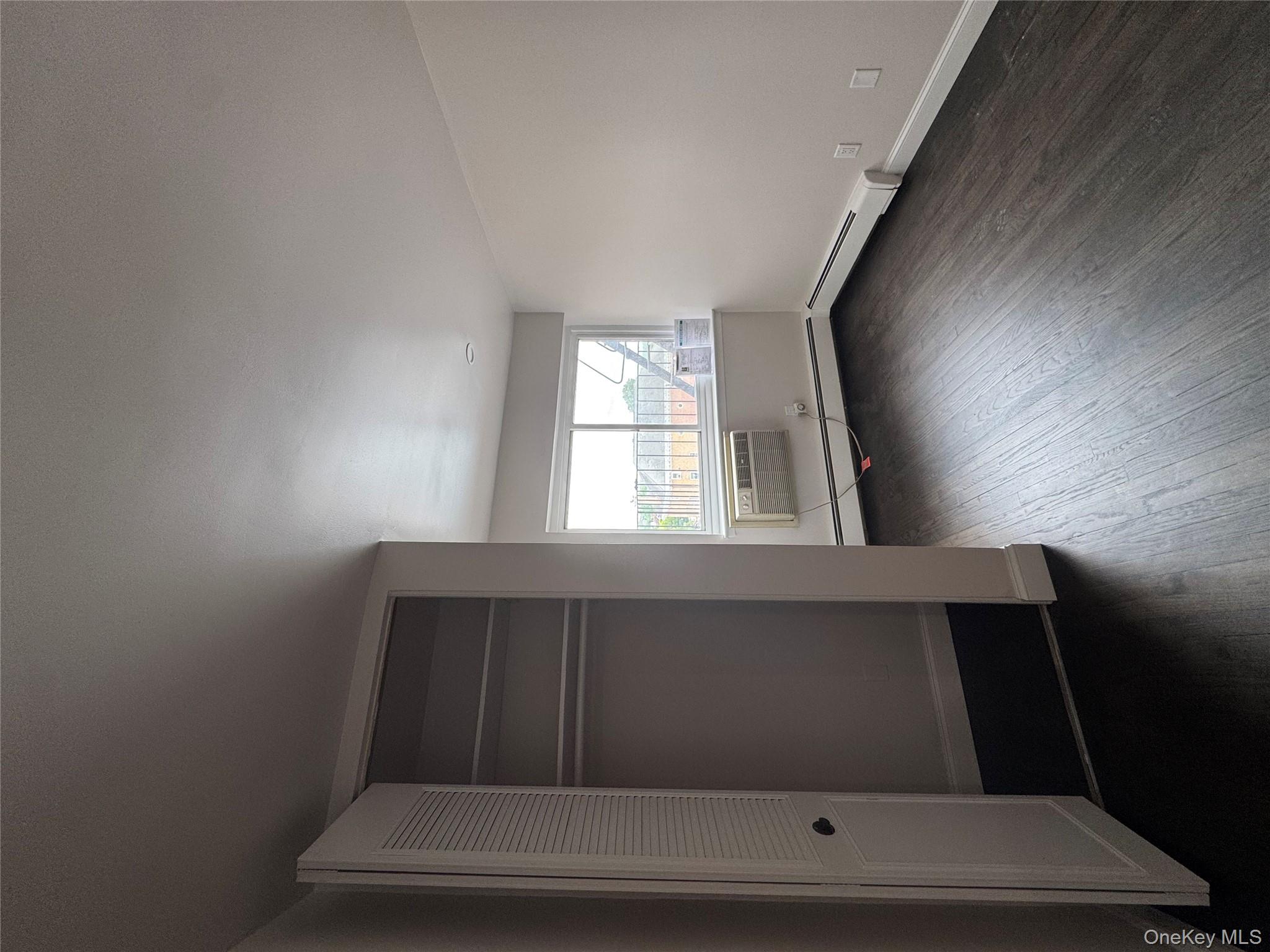 #3 photo, 395 Westchester Avenue, Port Chester , NY 10573