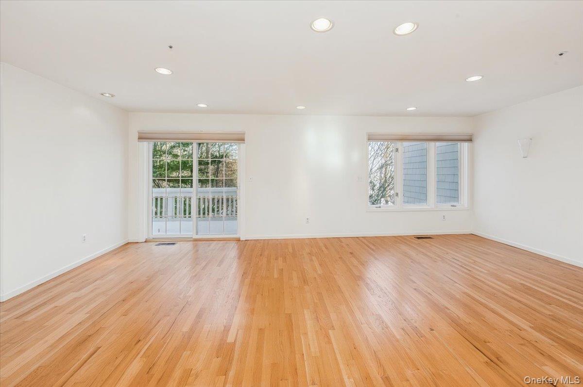 #11 photo, 65 Clarewood Drive, 纽约州 Hastings-on-Hudson , NY 10706