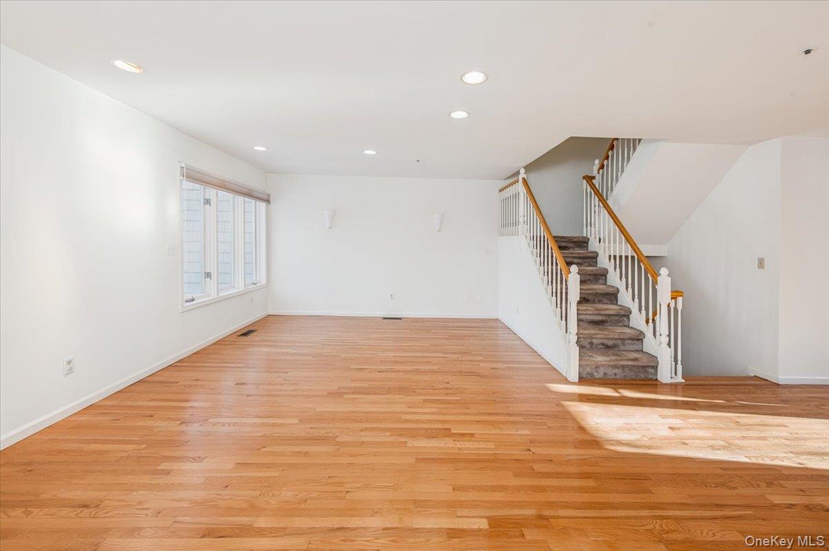 #12 photo, 65 Clarewood Drive, 纽约州 Hastings-on-Hudson , NY 10706