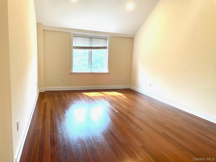 #11 photo, 171 GREAT NECK Road, Great Neck , NY 11021