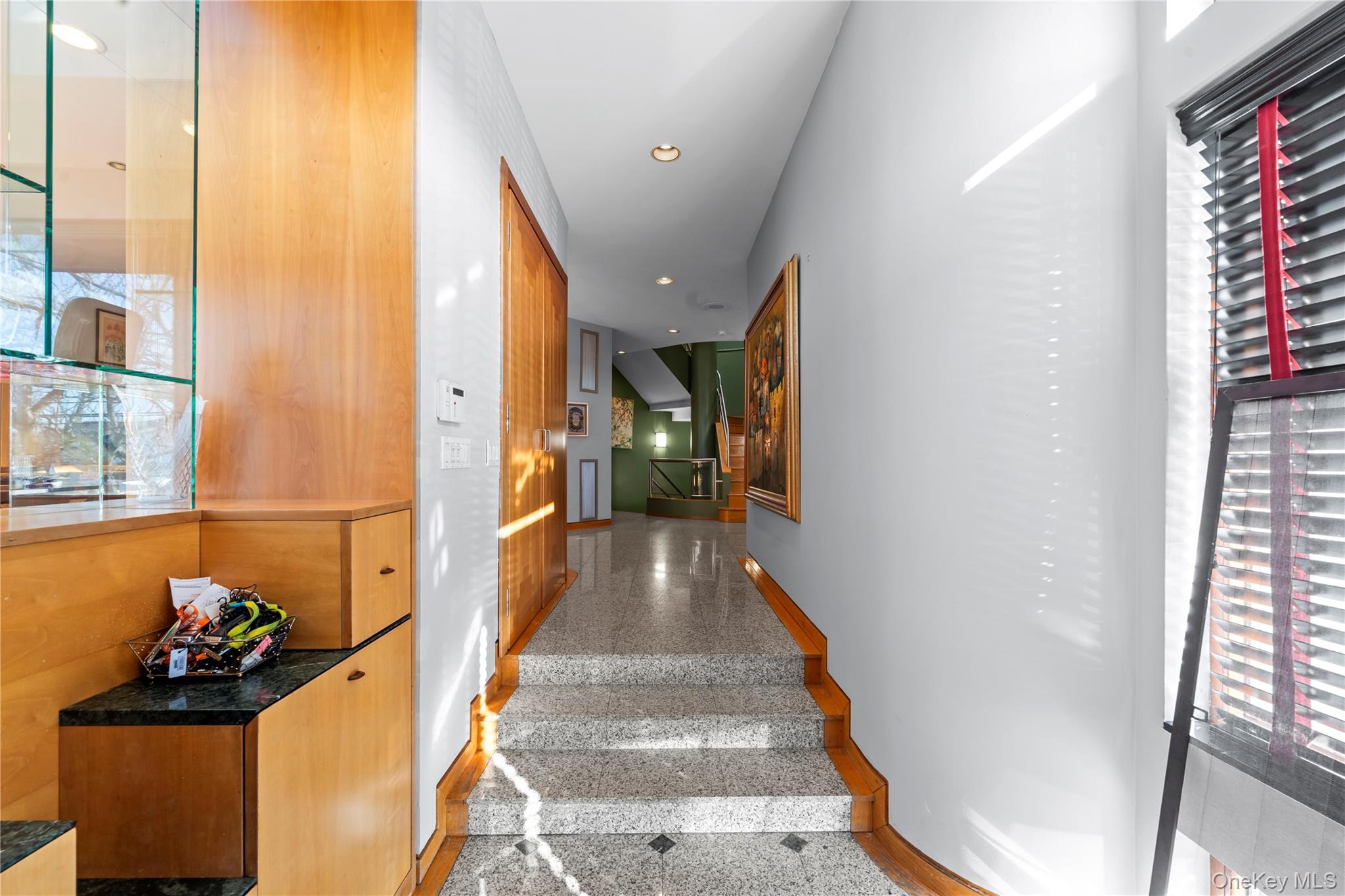 #2 photo, 2829 Frankel Boulevard, Merrick , NY 11566