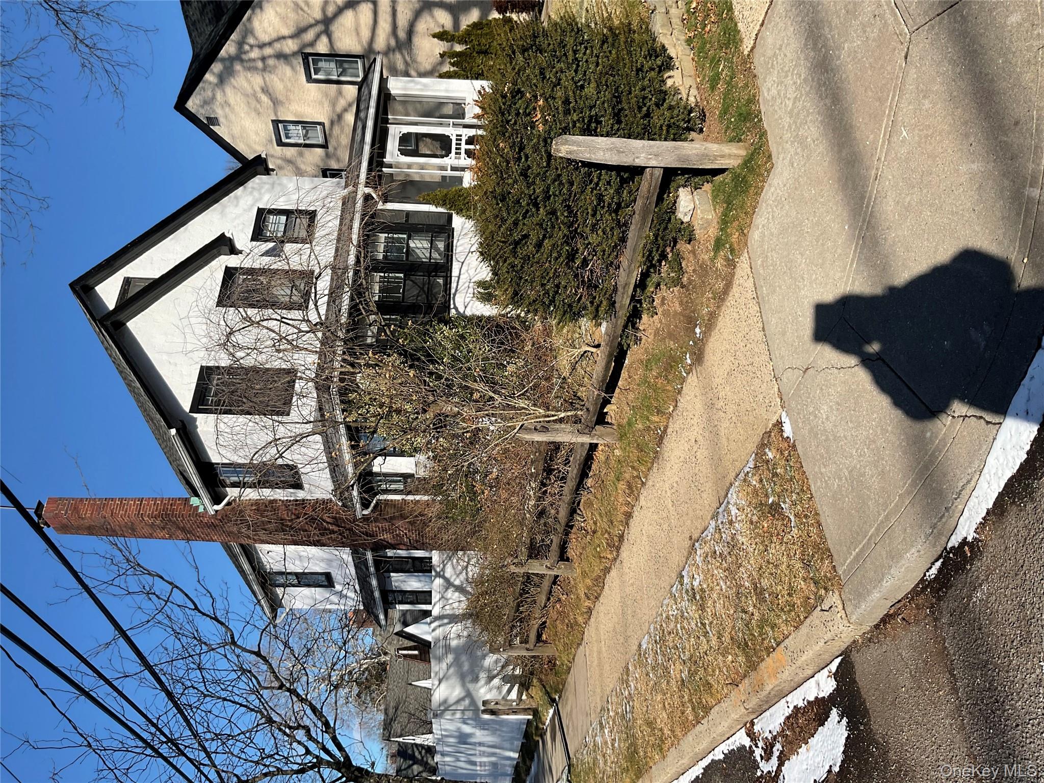 #2 photo, 671 Stanton Avenue, Baldwin , NY 11510