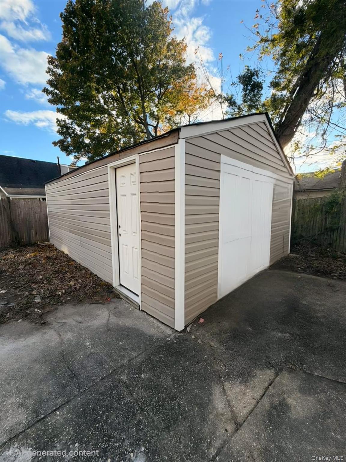 #8 photo, 284 15th Street, West Babylon , NY 11704