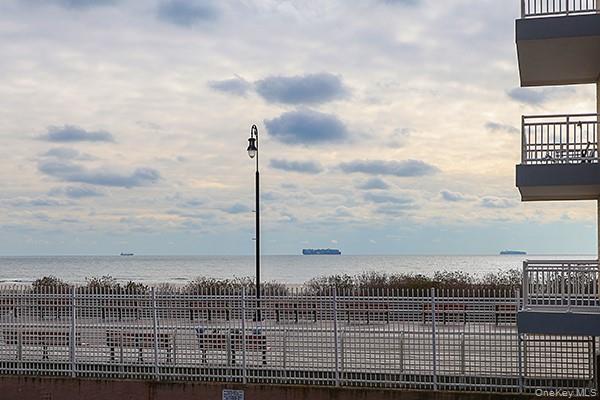 #17 photo, 522 Shore Road, नासाउ काउंटी Long Beach , NY 11561