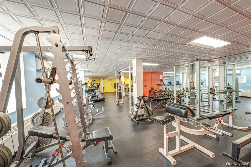 #18 photo, 522 Shore Road, नासाउ काउंटी Long Beach , NY 11561