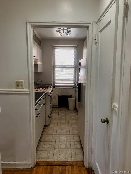 #11 photo, 76-10 34th Avenue, Jackson Heights , NY 11372