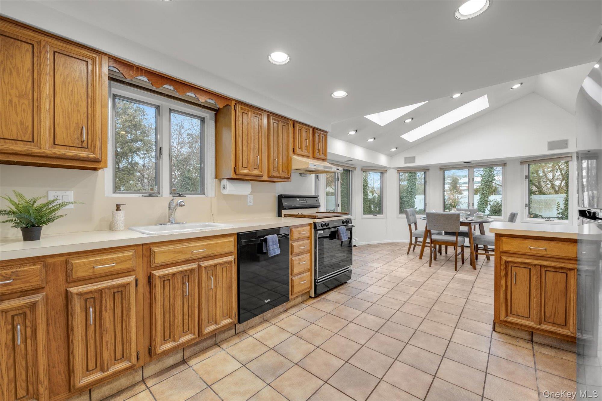 #11 photo, 2 Joan Court, Woodbury , NY 11797