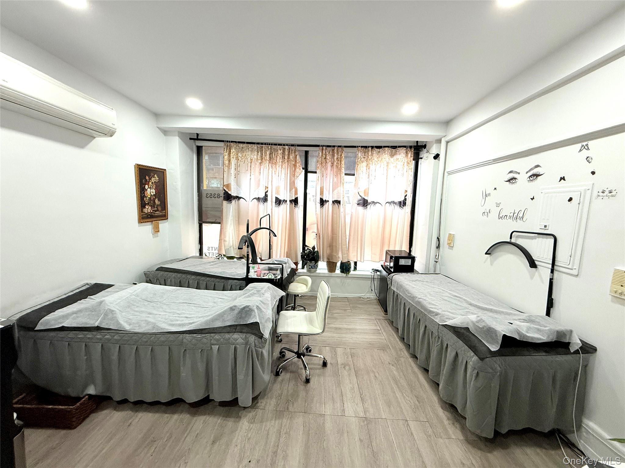 #3 photo, 1220 Lexington Avenue, 曼哈顿 上东城 New York (Manhattan) , NY 10028