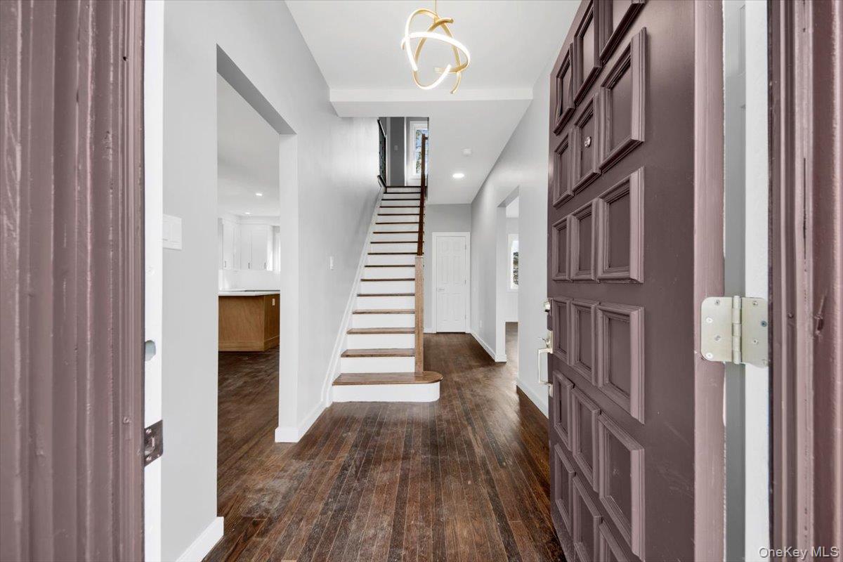 #4 photo, 19 Darwood Place, Mount Vernon , NY 10553