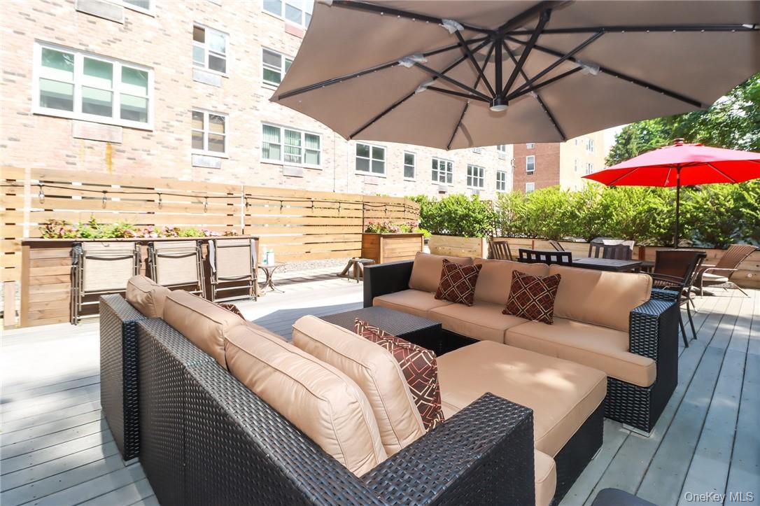 #10 photo, 2 Old Mamaroneck Road, White Plains , NY 10605