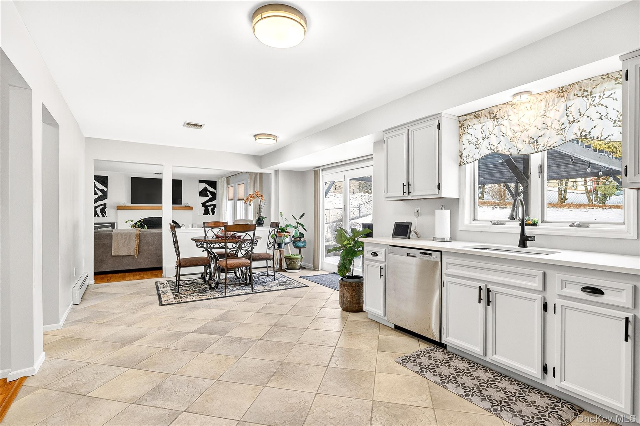 #17 photo, 8 Lynch Court, Garnerville , NY 10923