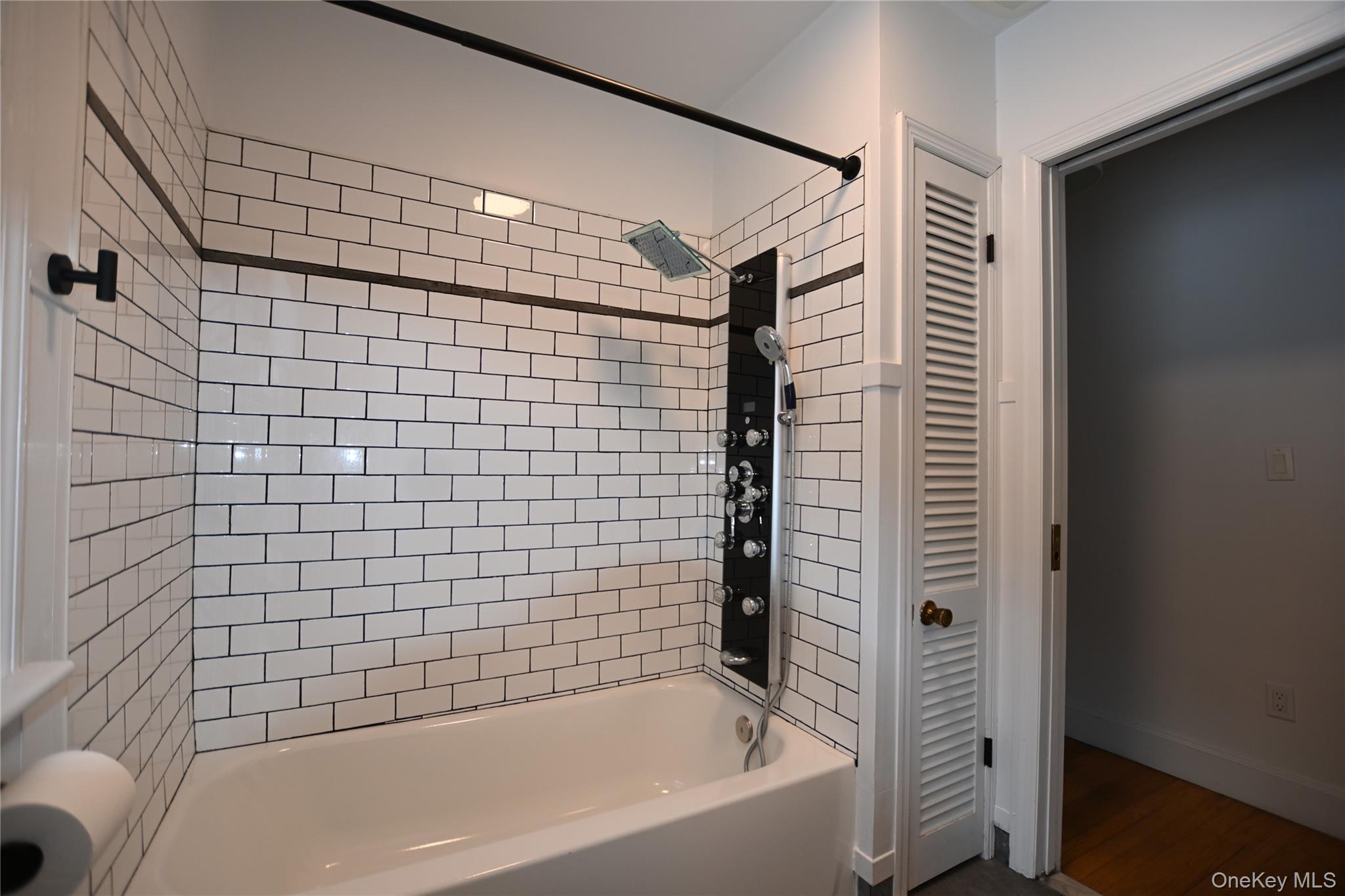 #18 photo, 86 Mill House Road, Marlboro , NY 12542