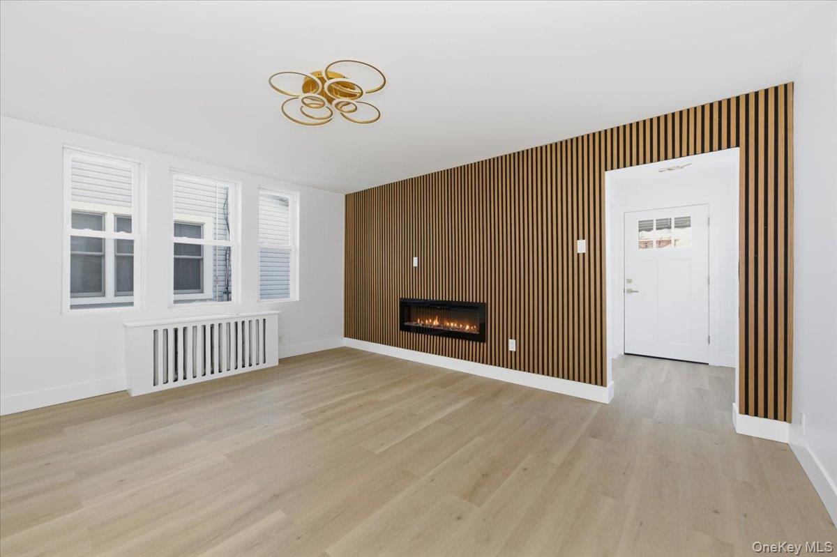 #5 photo, 1833 Hone Avenue, Bronx , NY 10461